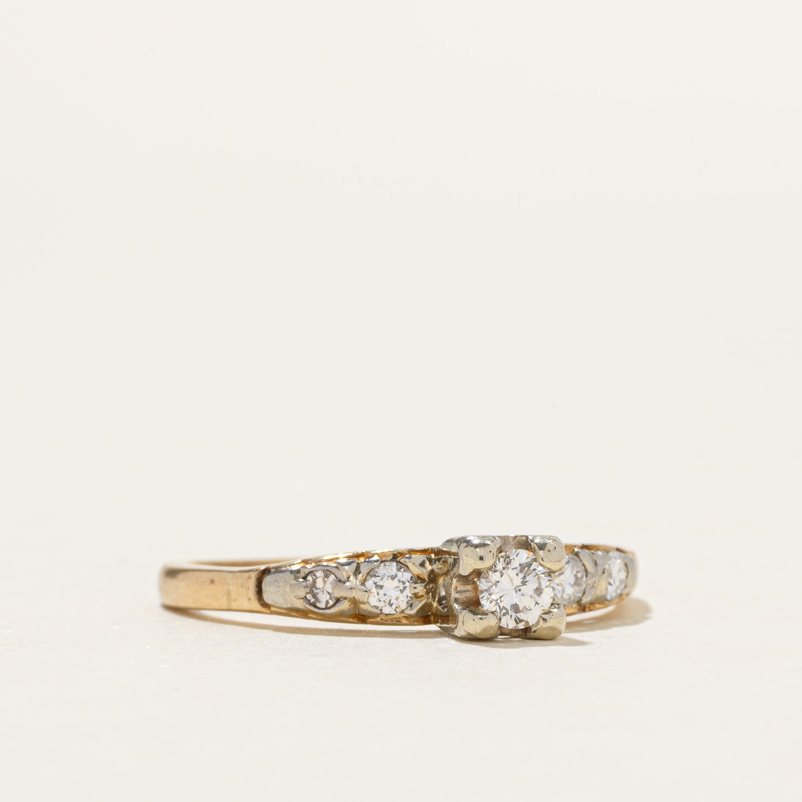 14k Two Tone Gold Vintage Diamond Ring | 0.26ctw | SZ 8