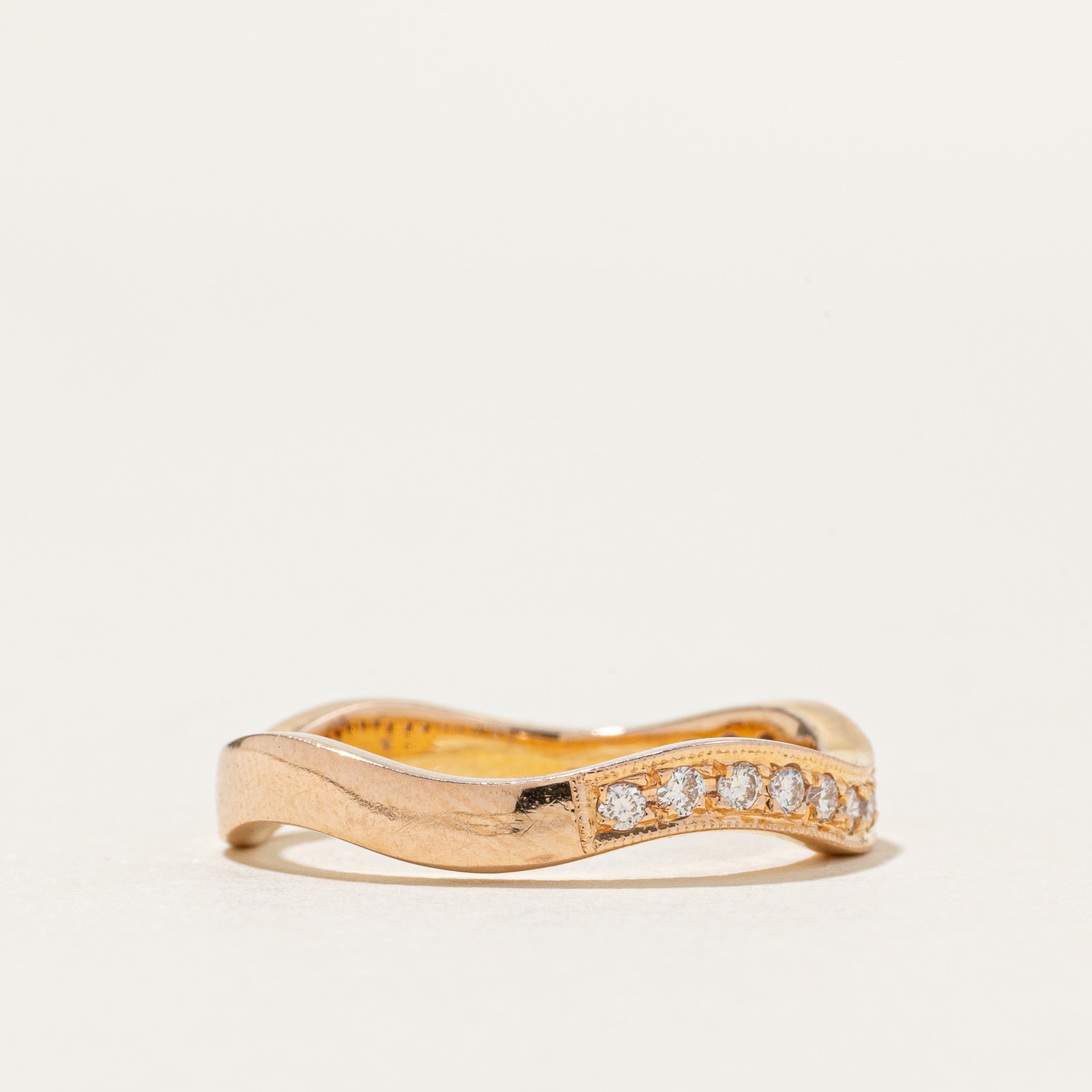 18k Semi Eternity Diamond Wavy Band | 0.14ctw | 2.75mm | SZ 5.25