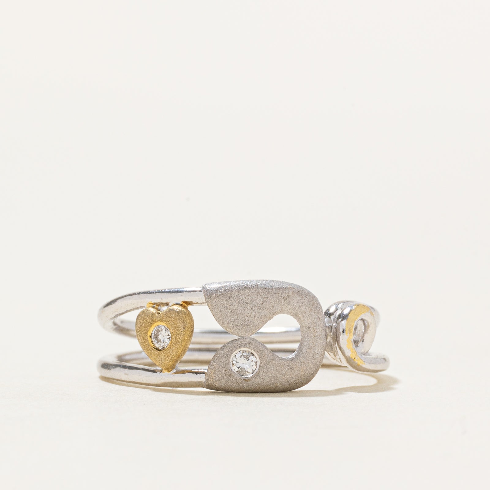 18k Diamond Matte Paperclip Ring | 0.04ctw | SZ 6.25