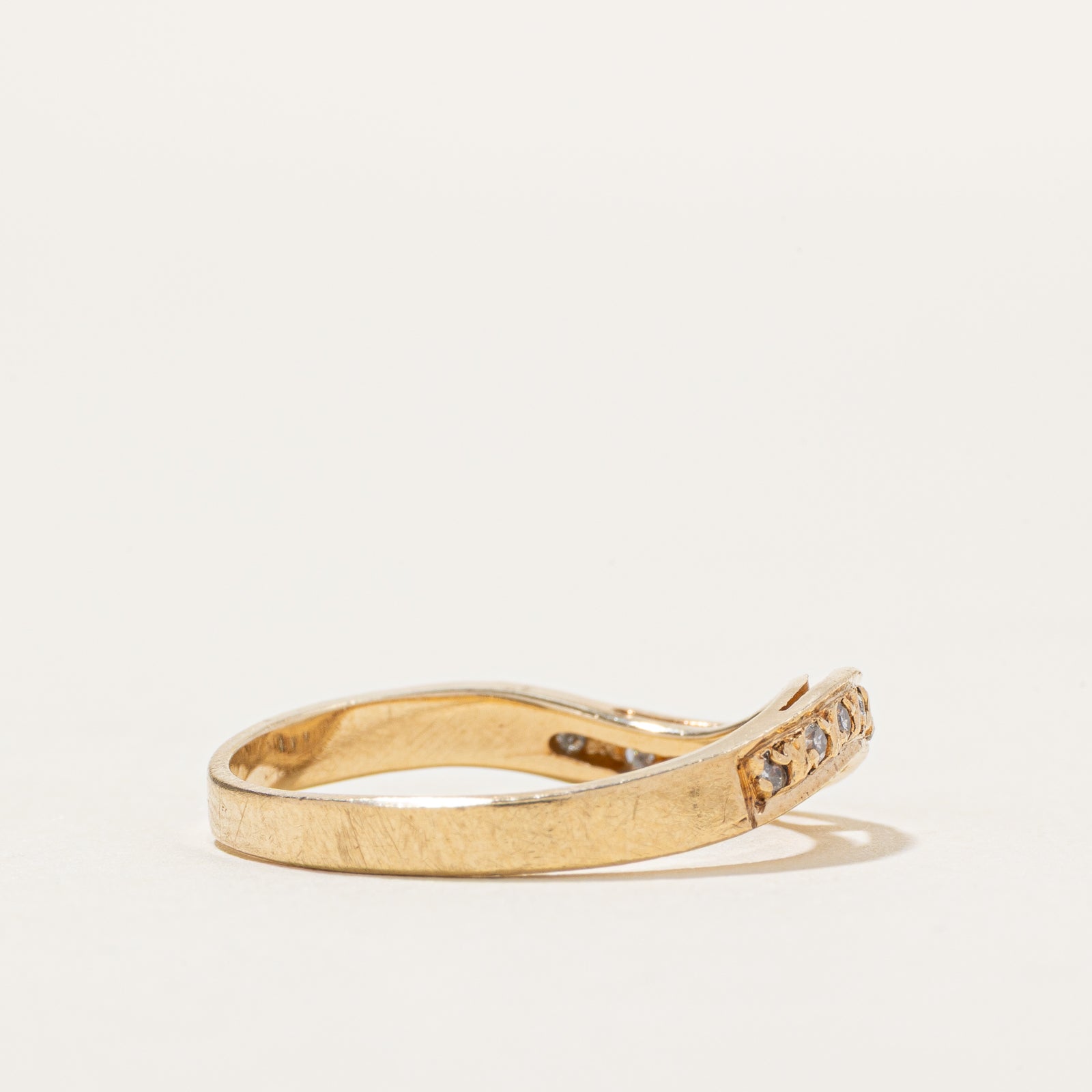 10k Semi Eternity Diamond Wavy Ring | 0.10ctw | SZ 6.5