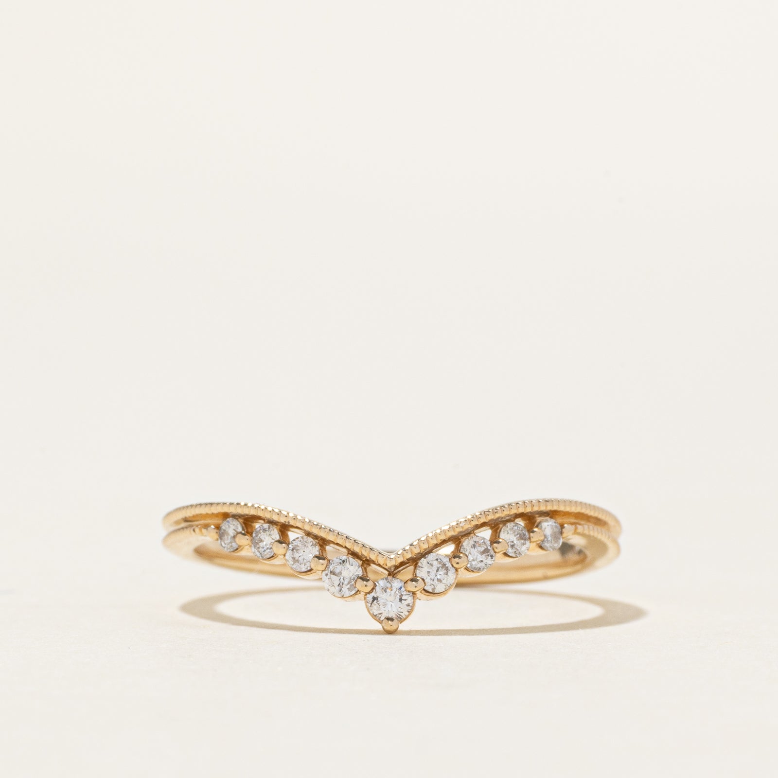 10k Diamond Milgrain Chevron Ring | 0.15ctw | SZ 7