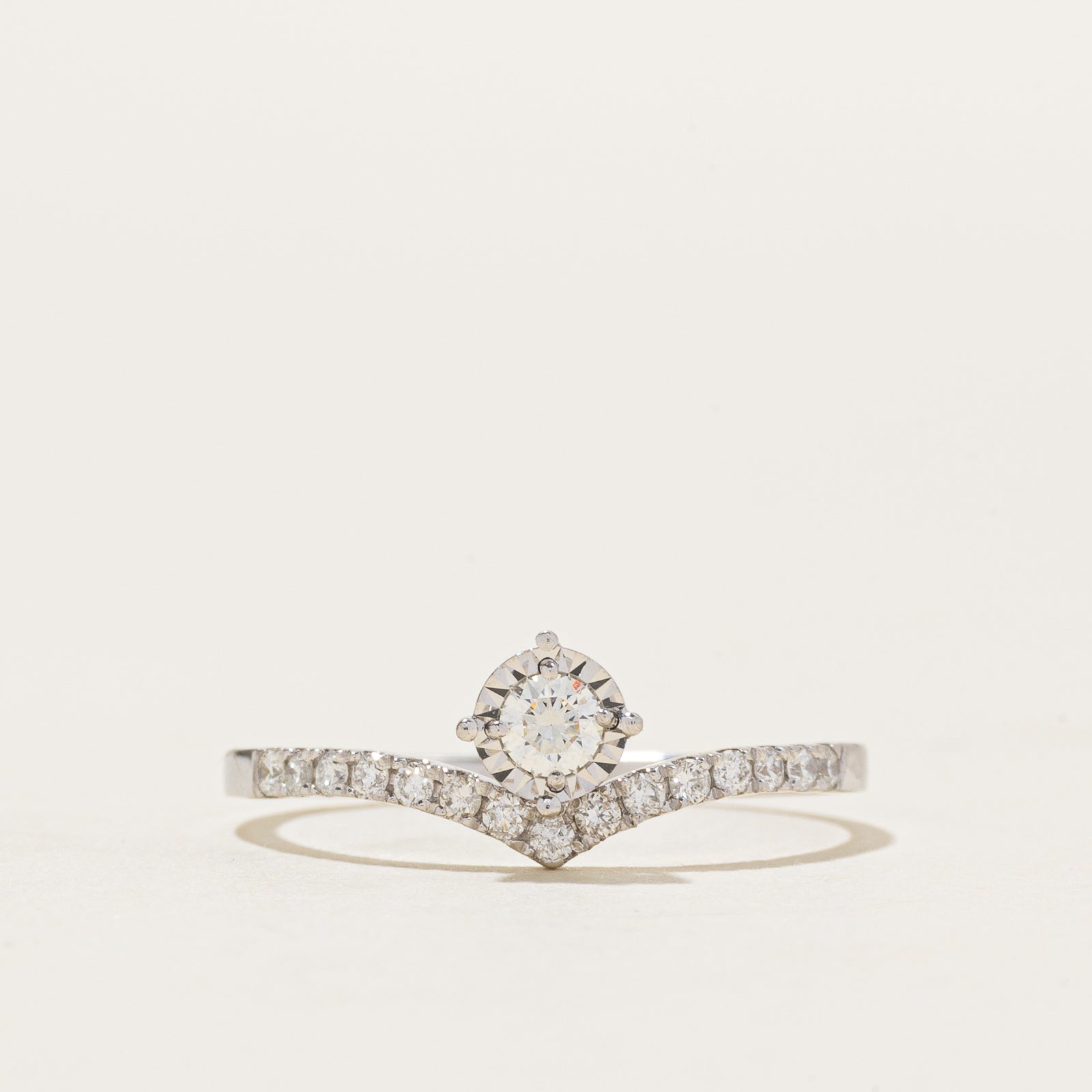 18k Illusion Set Diamond Chevron Ring | 0.26ctw | SZ 6