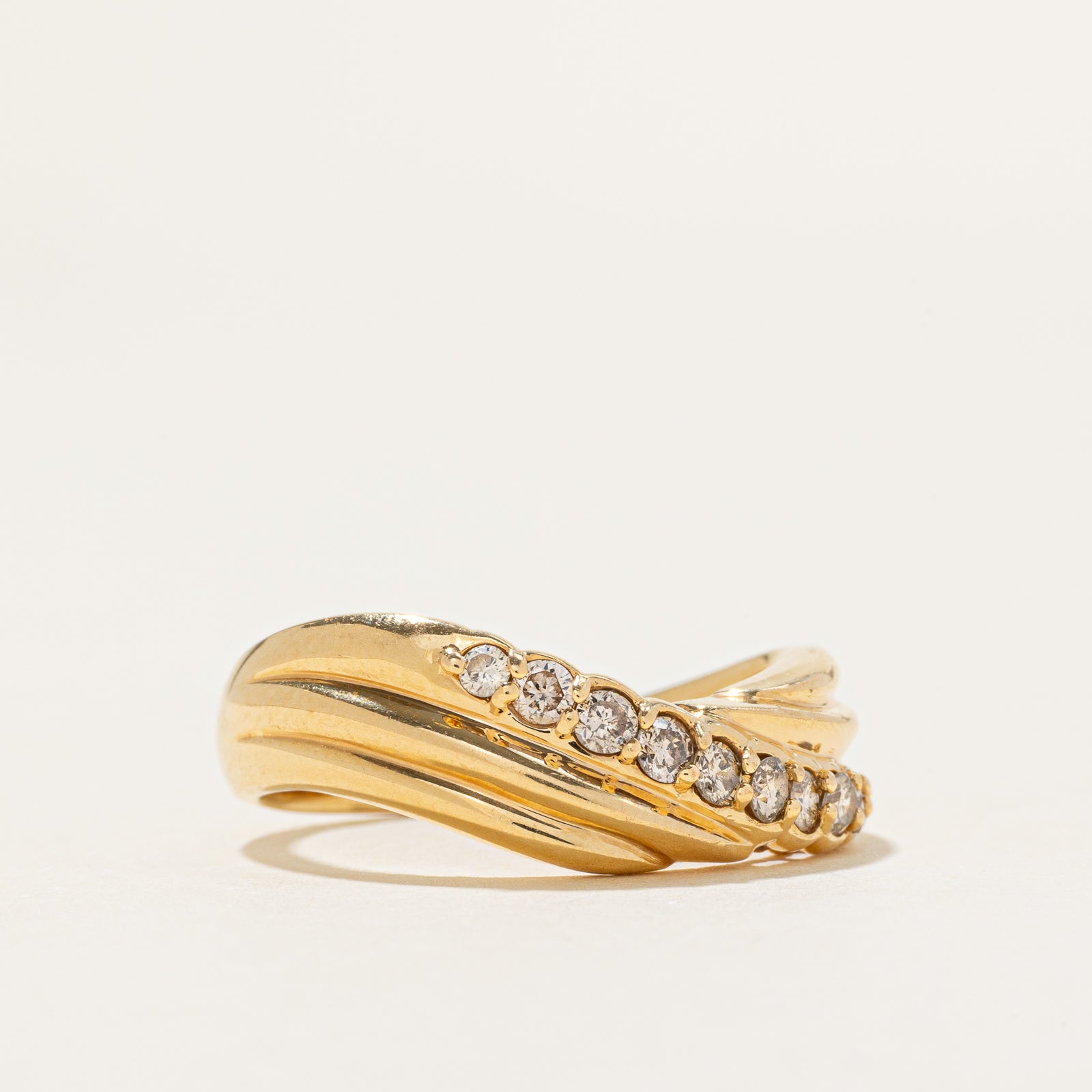 18k Diamond Waterfall Grooved Ring | 0.30ctw | SZ 6.5