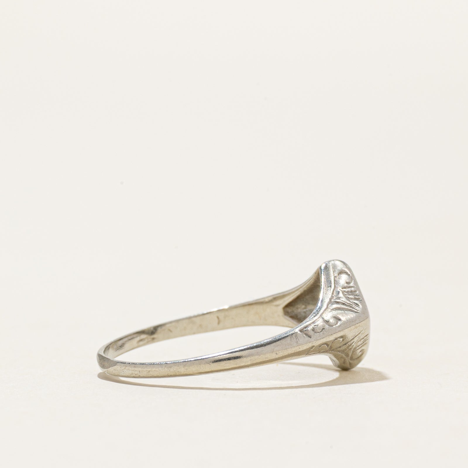19k Diamond Engraved Ring | 0.07ct | SZ 3.5