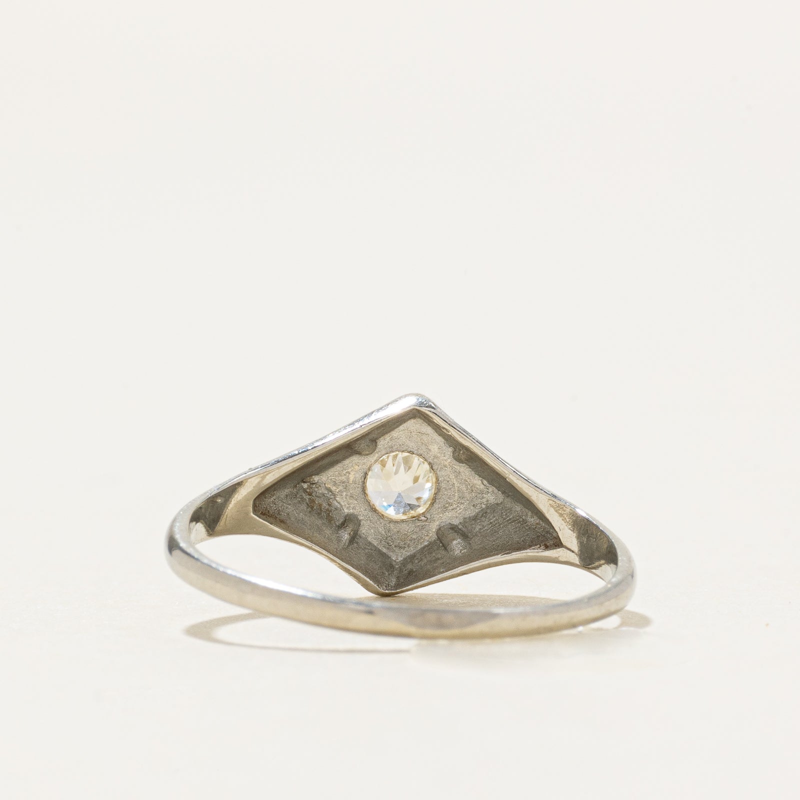 19k Diamond Engraved Ring | 0.07ct | SZ 3.5
