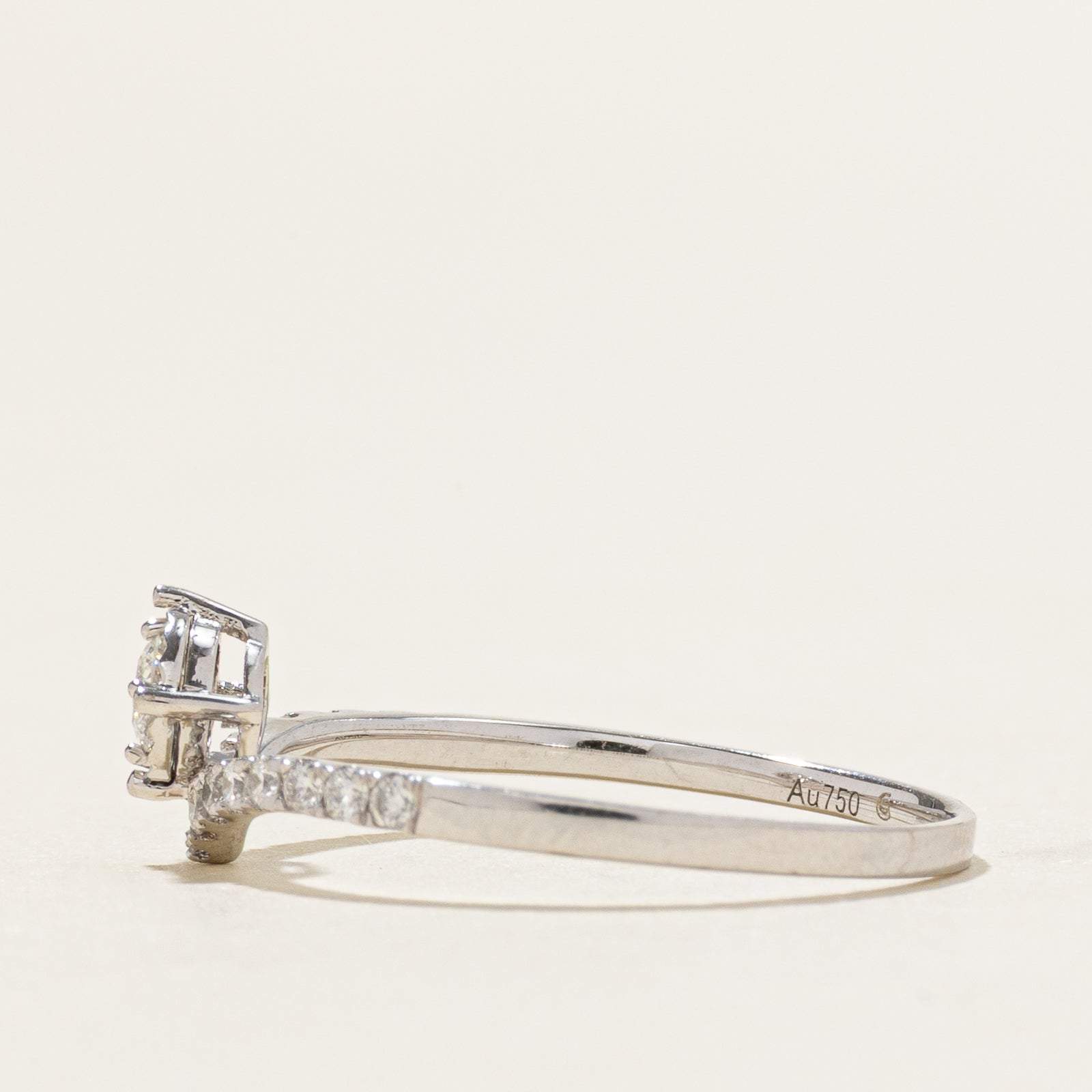 18k Illusion Set Diamond Chevron Ring | 0.26ctw | SZ 6