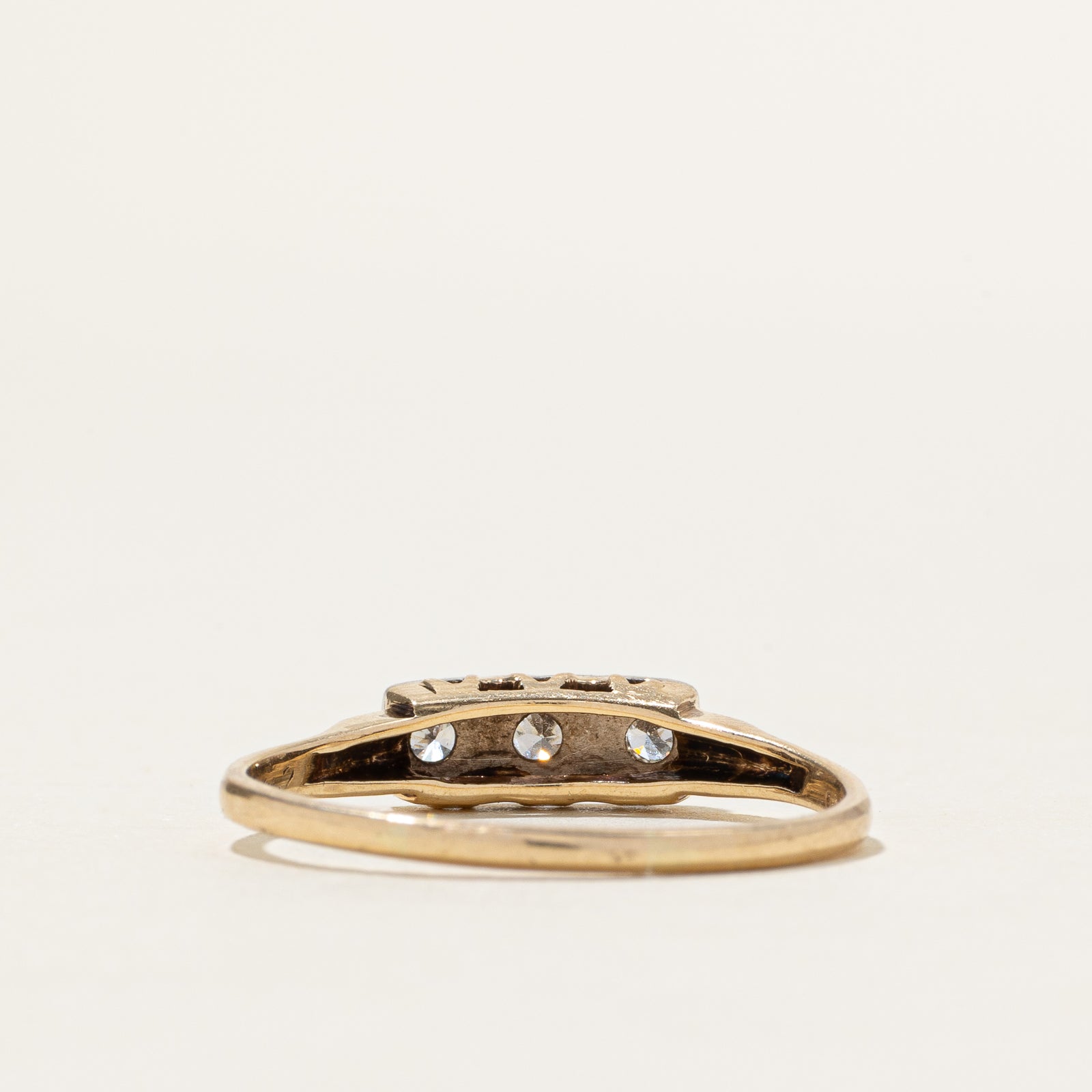 14k Vintage Three Stone Diamond Ring | 0.14ctw | SZ 10.25