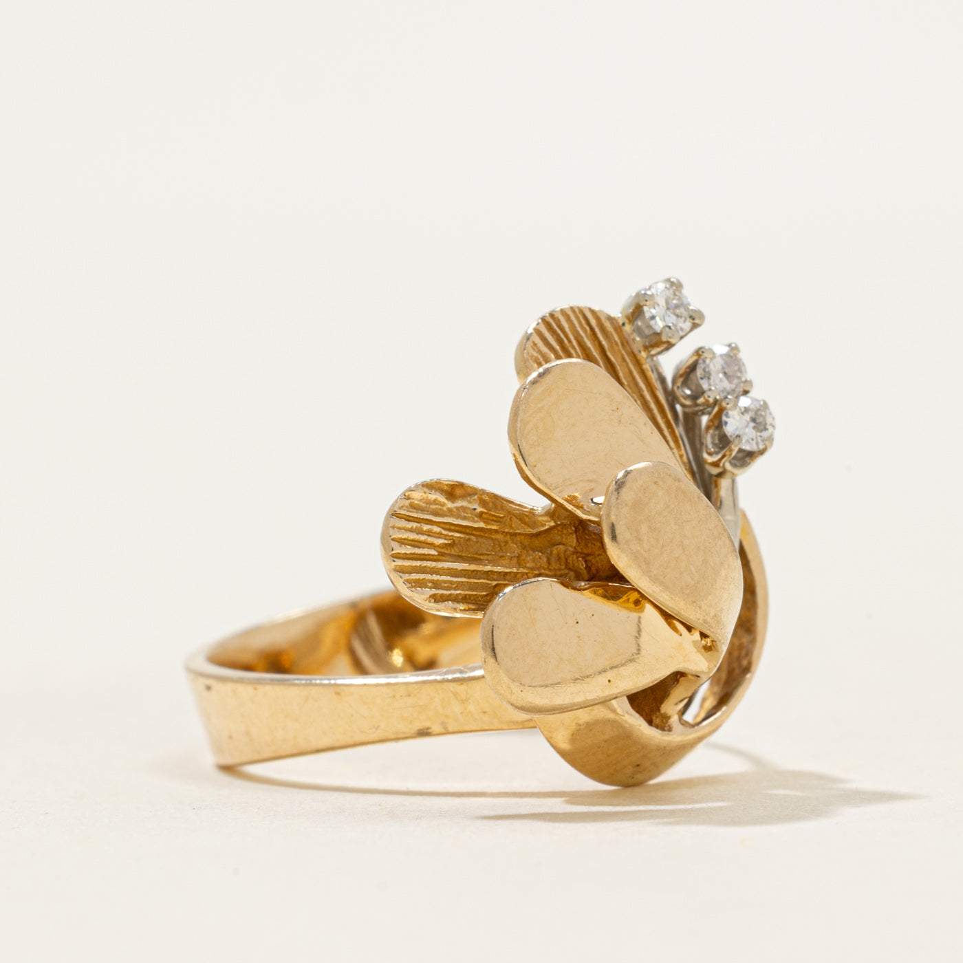 Diamond Abstract Cocktail Ring | 0.10ctw | SZ 7