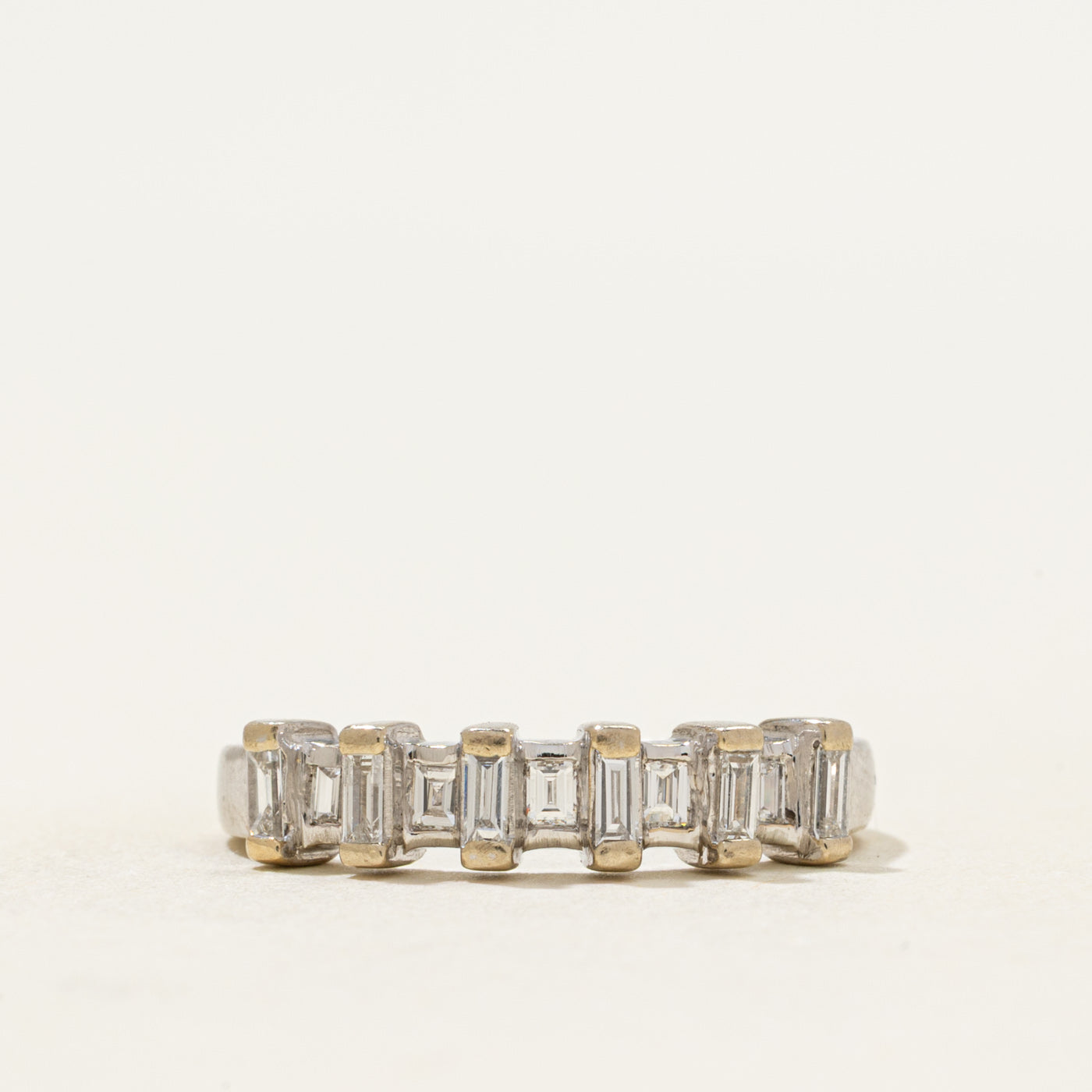 Bague demi-éternité sertie de diamants taille baguette | 0,28 ct | Taille 6,75