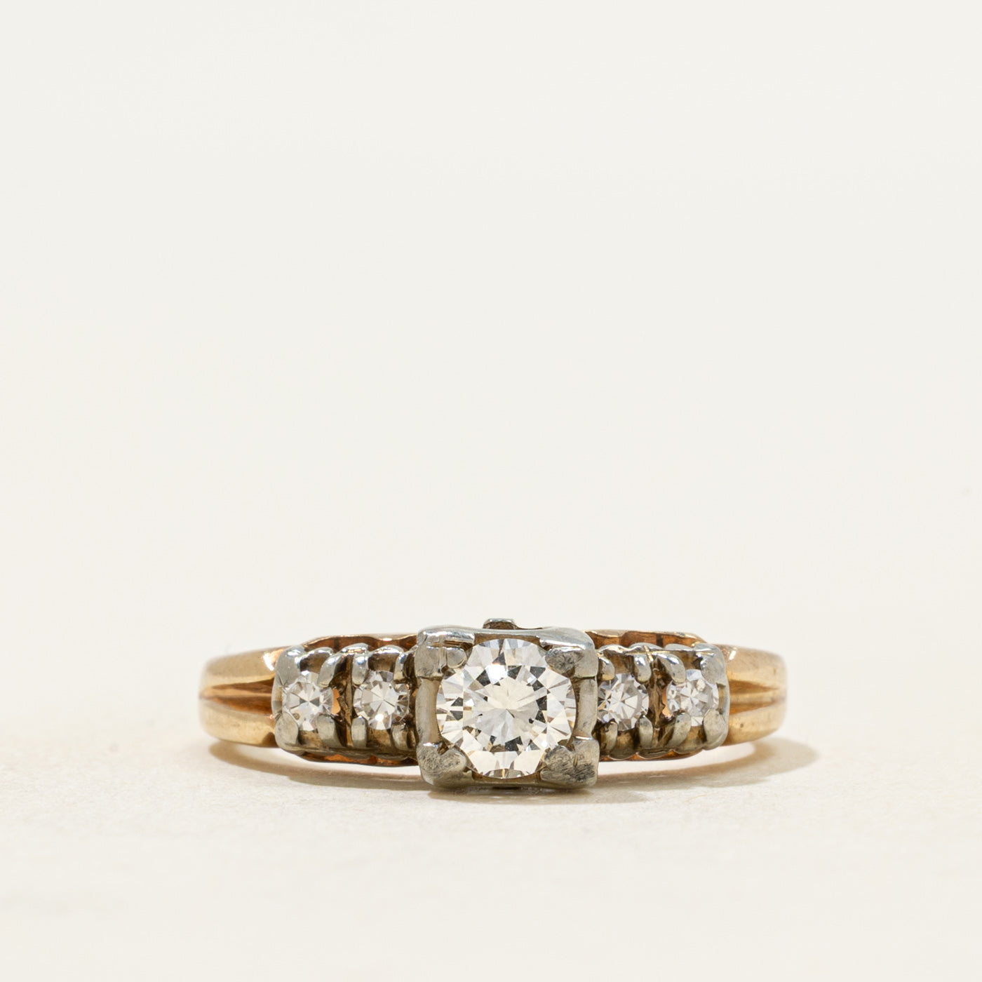 Two Tone Illusion Set Diamond Ring | 0.37ct | SZ 5