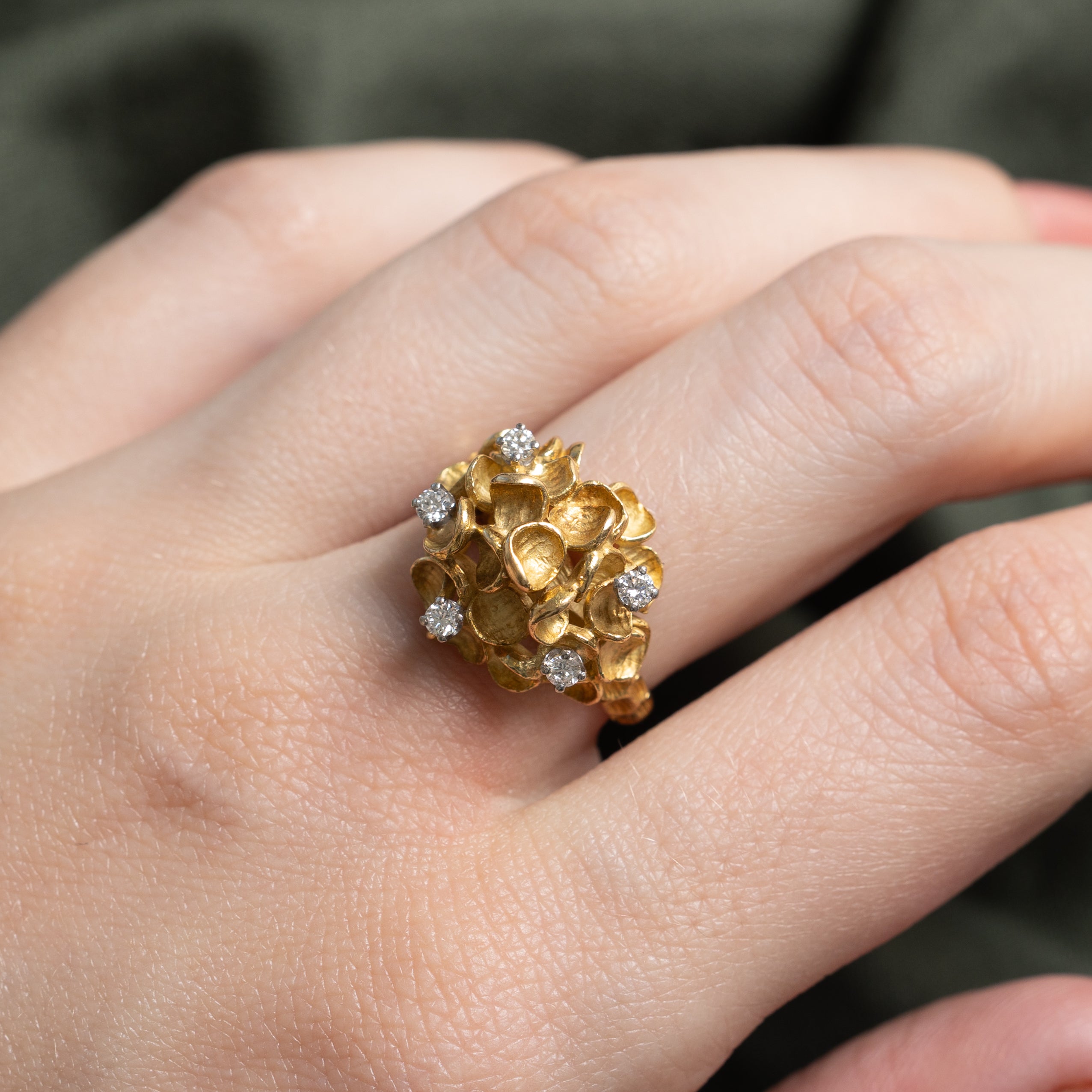 Scattered Diamond Cocktail Ring | 0.14ctw | SZ 6.25