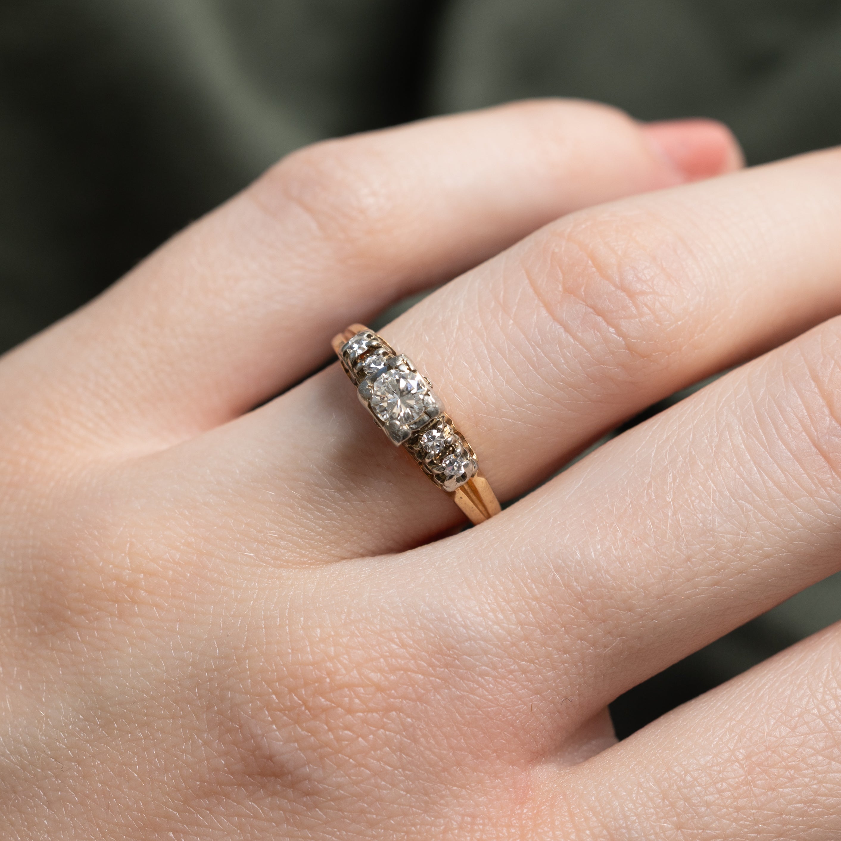 Two Tone Illusion Set Diamond Ring | 0.37ct | SZ 5