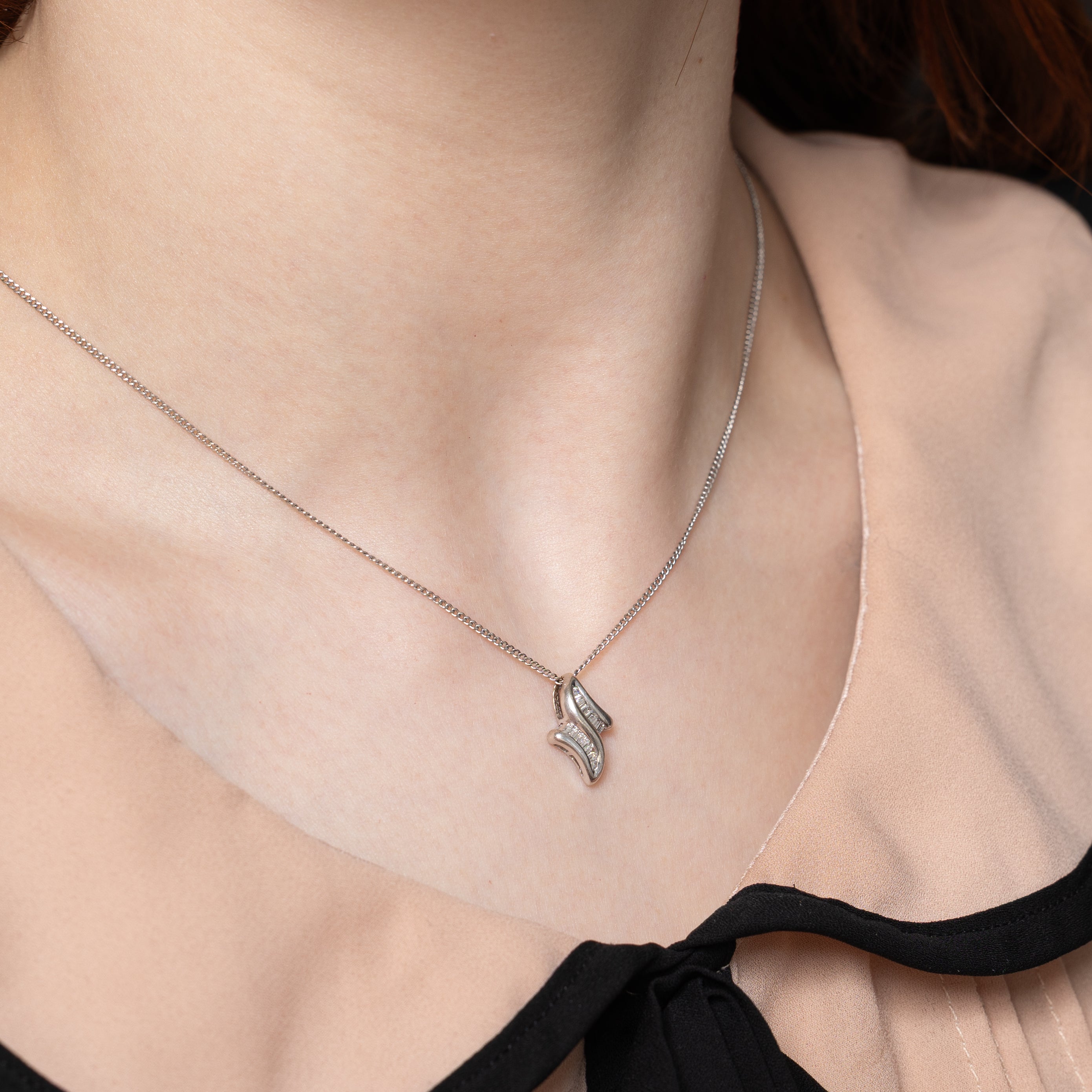 Baguette Diamond Swirl Pendant | 0.23ctw