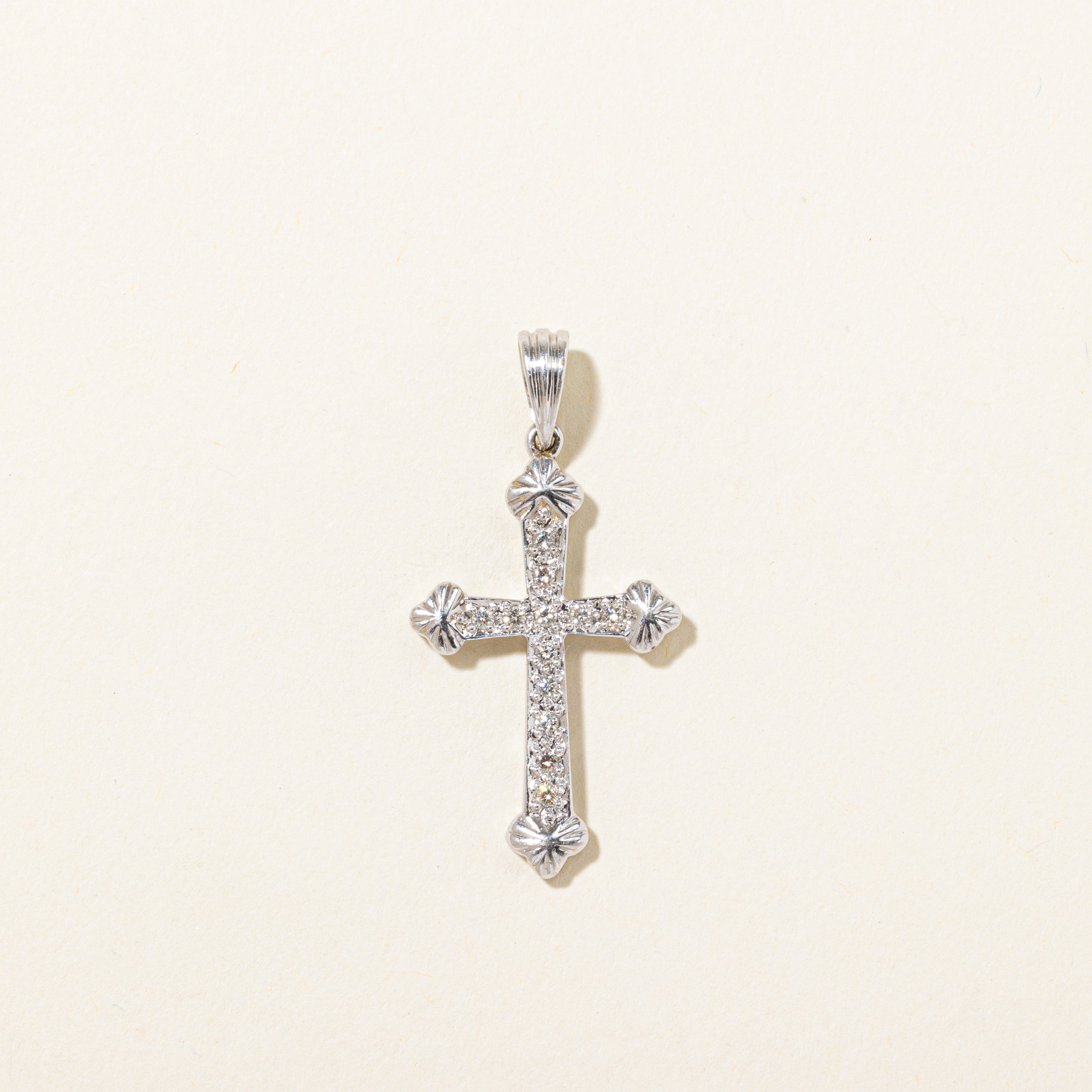 Diamond Cross Pendant | 0.10ctw