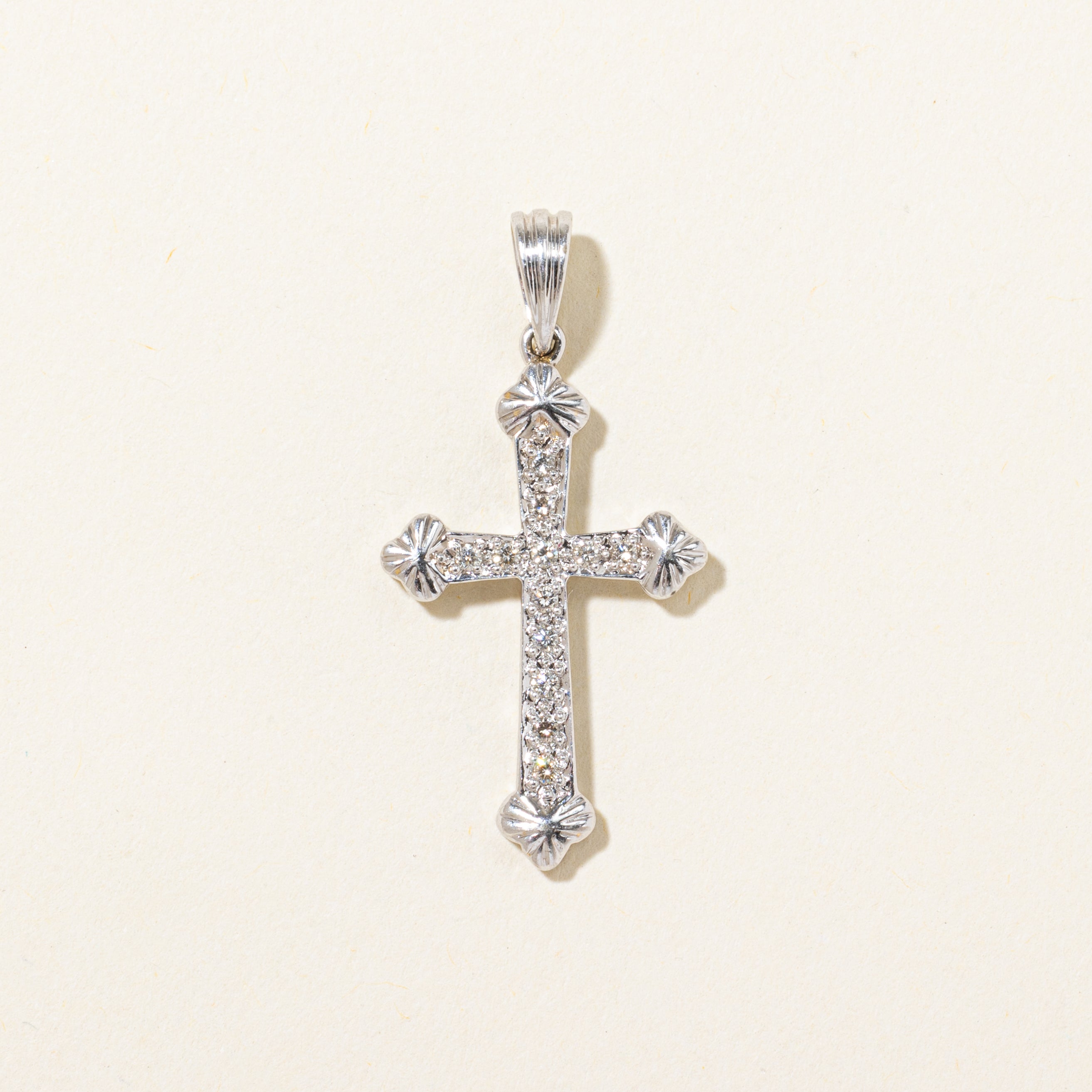 Diamond Cross Pendant | 0.10ctw