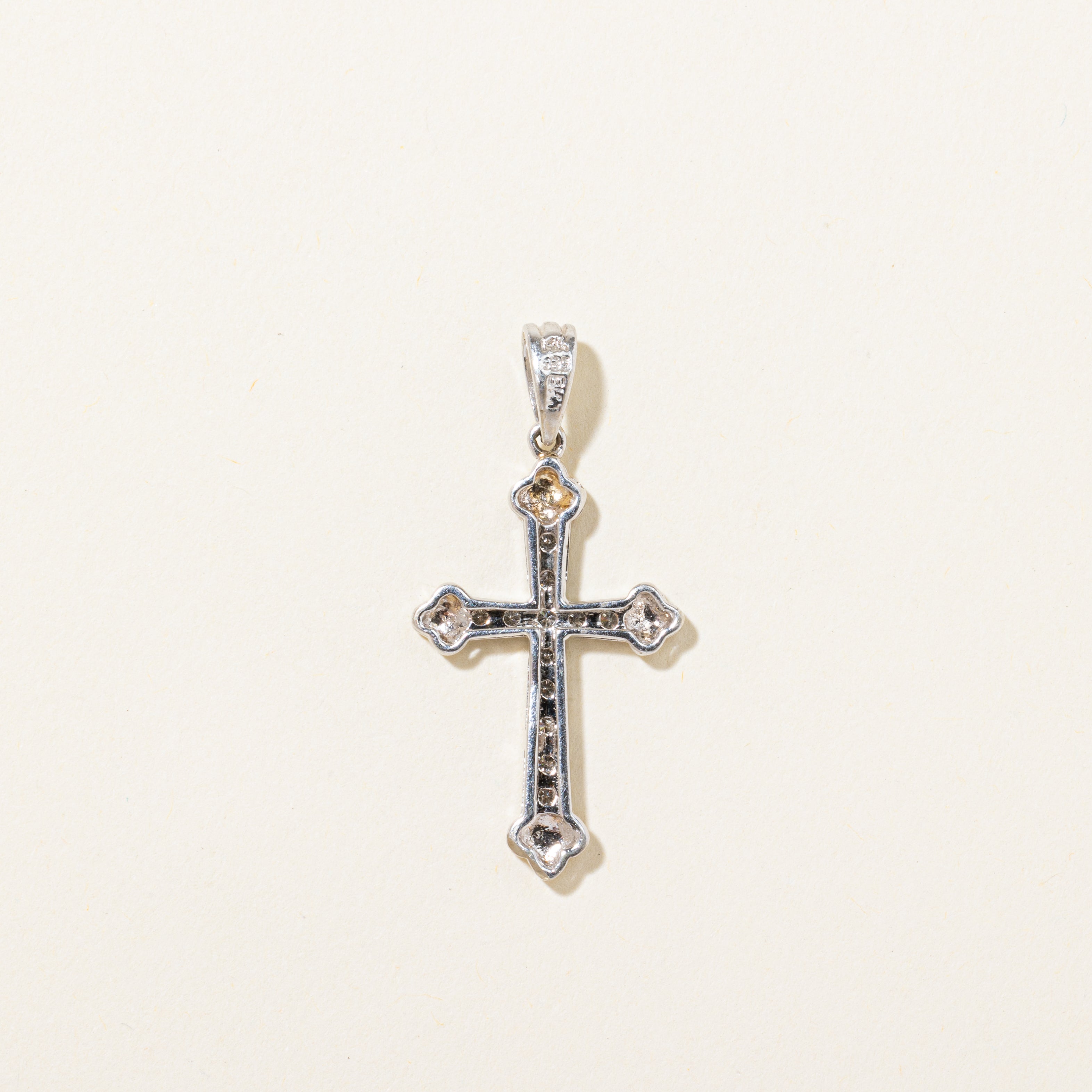 Diamond Cross Pendant | 0.10ctw