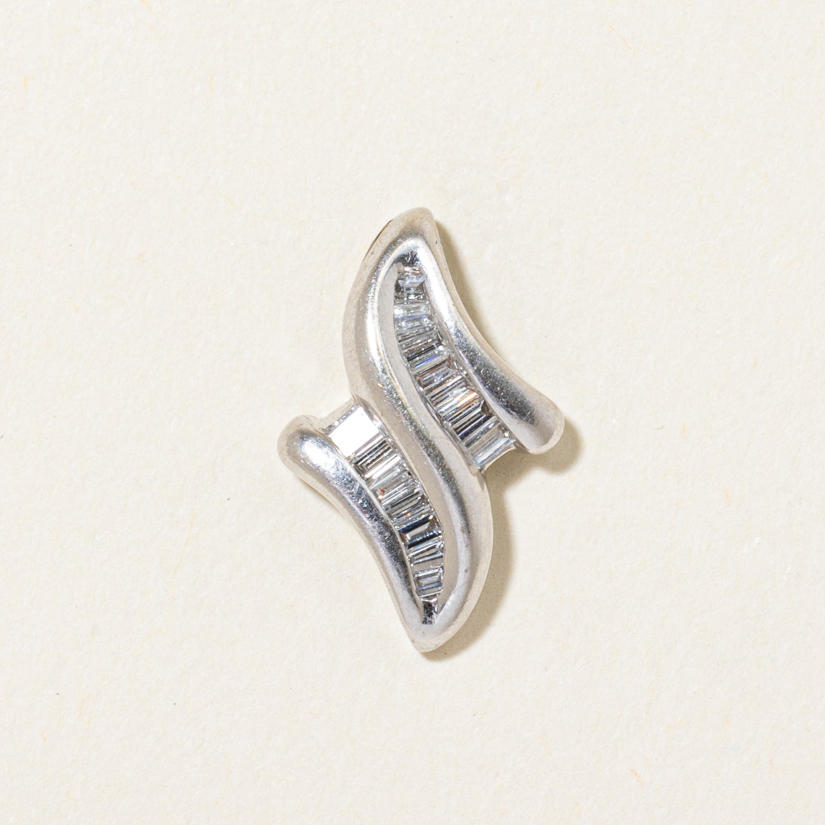 Baguette Diamond Swirl Pendant | 0.23ctw