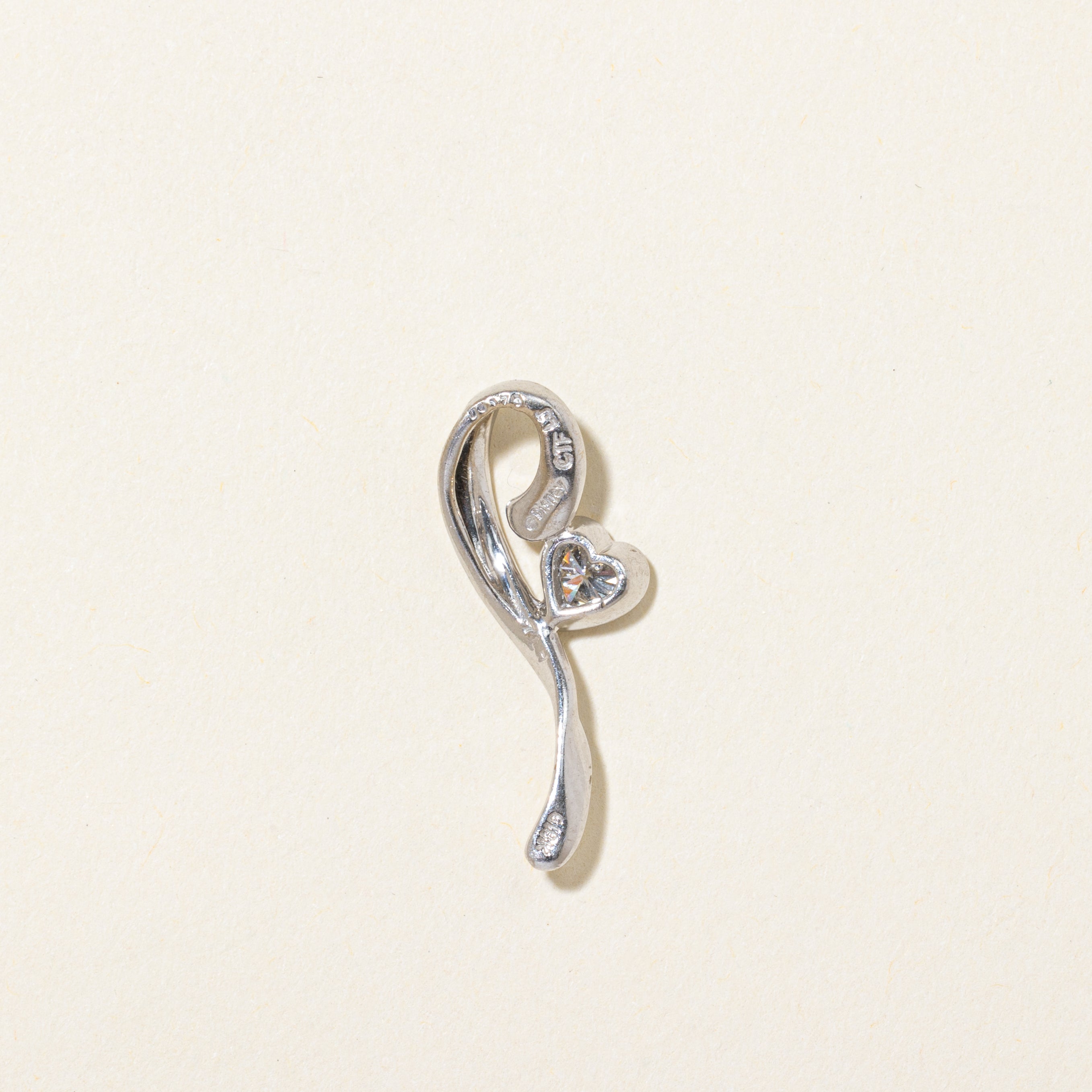Diamond Heart Swirl Pendant | 0.17ct