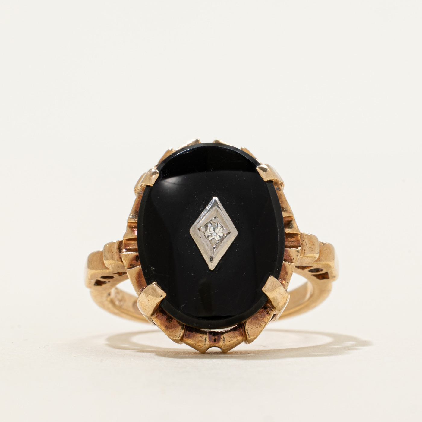 Onyx & Diamond Grooved Ring | 3.75ct, 0.005ct | SZ 6.75