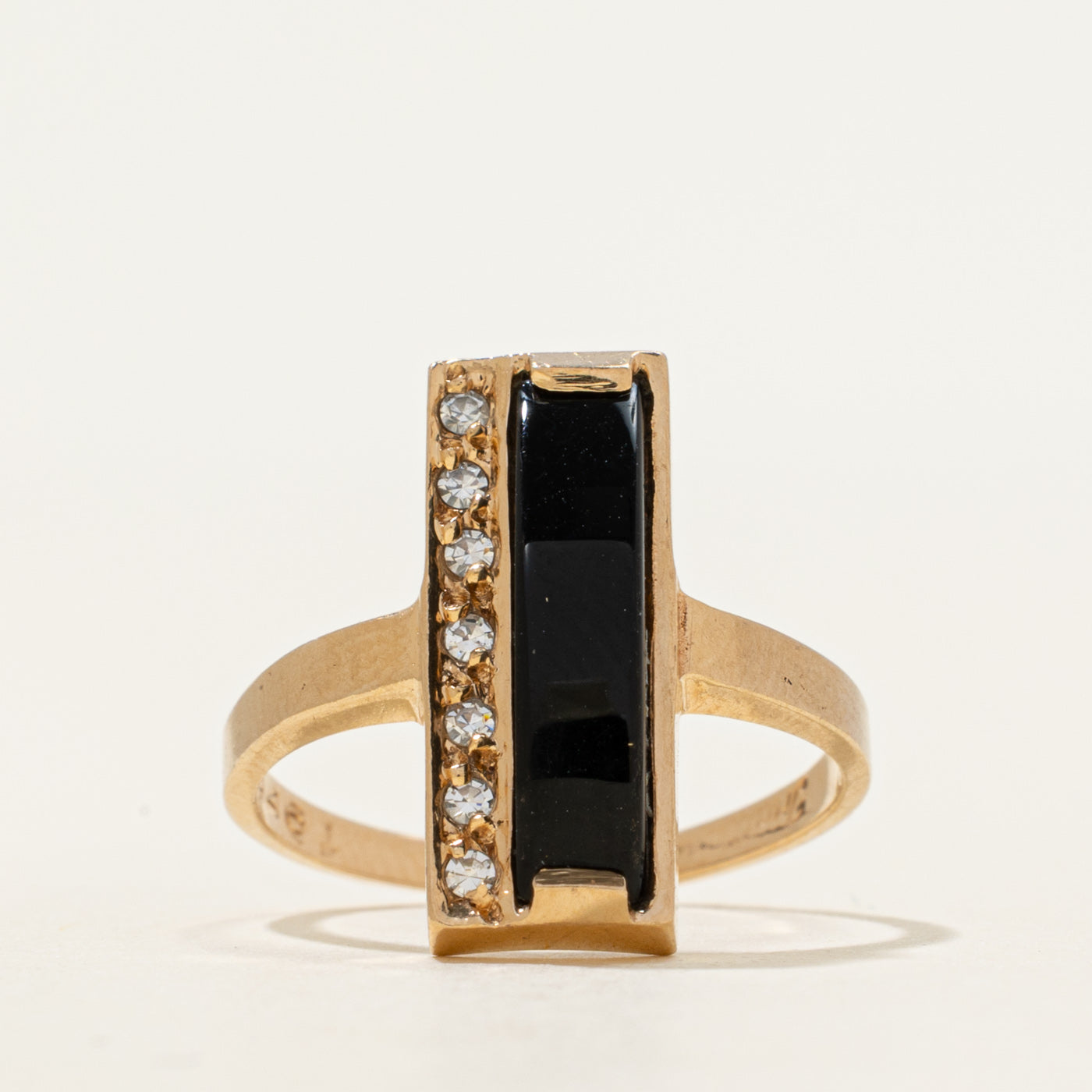 Cabochon Onyx & Diamond Column Ring | 1.30ct, 0.07ctw | SZ 6