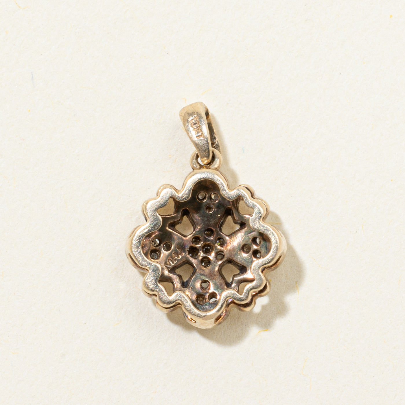 Diamond Cloverleaf Heart Pendant | 0.10ctw