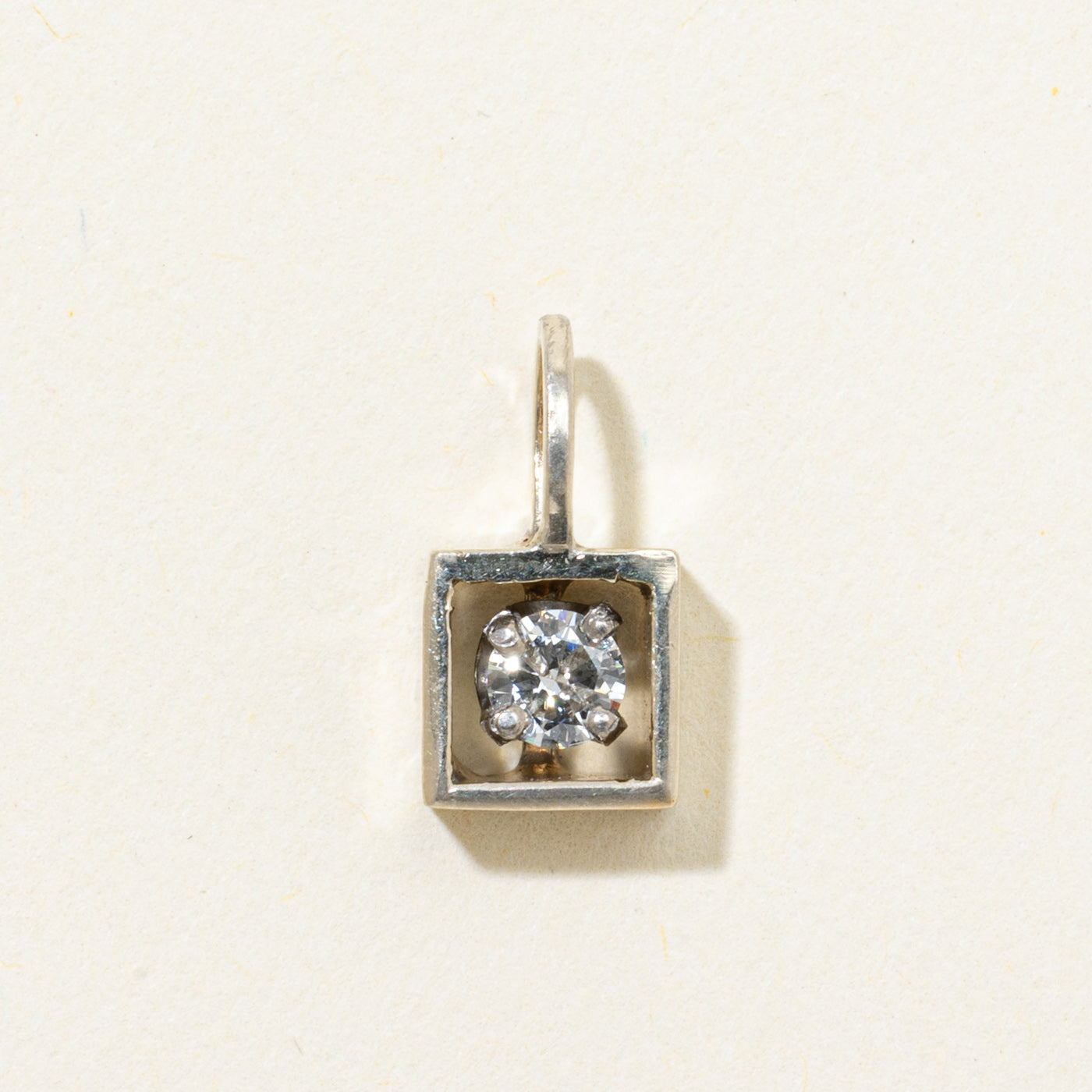 18k Solitaire Diamond Framed Pendant | 0.20ct