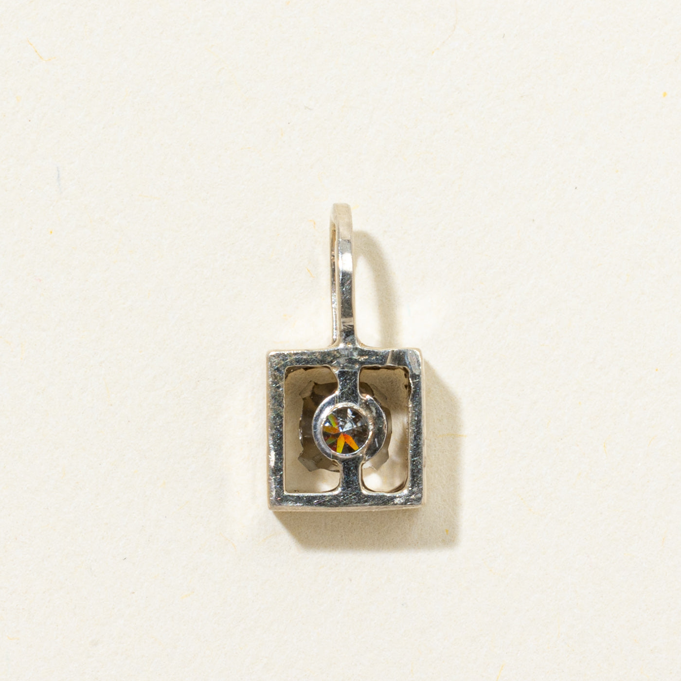 18k Solitaire Diamond Framed Pendant | 0.20ct