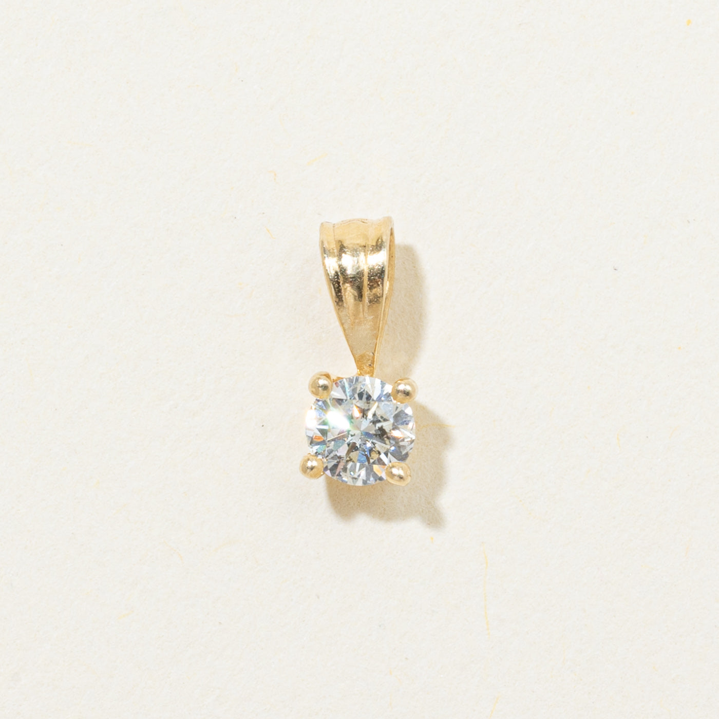 Pendentif solitaire en diamant serti panier | 0,26 ct
