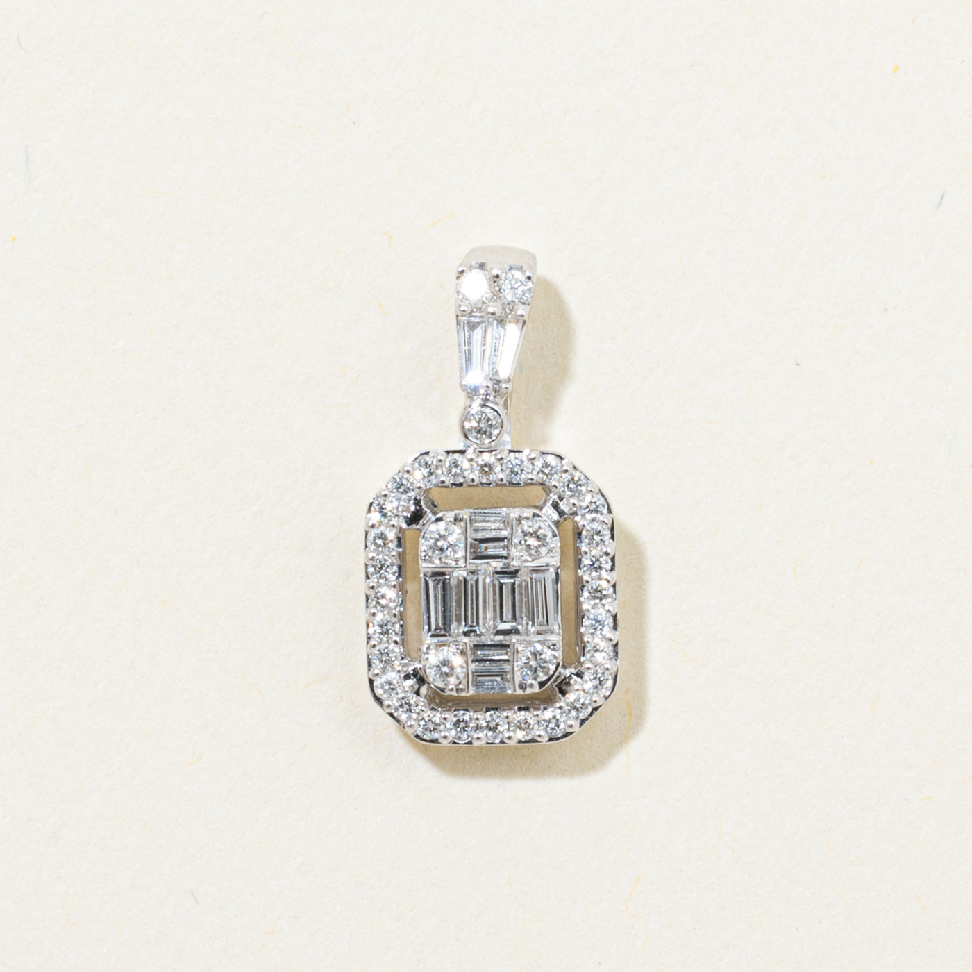 18k Baguette Cut Diamond Halo Pendant | 0.25ctw