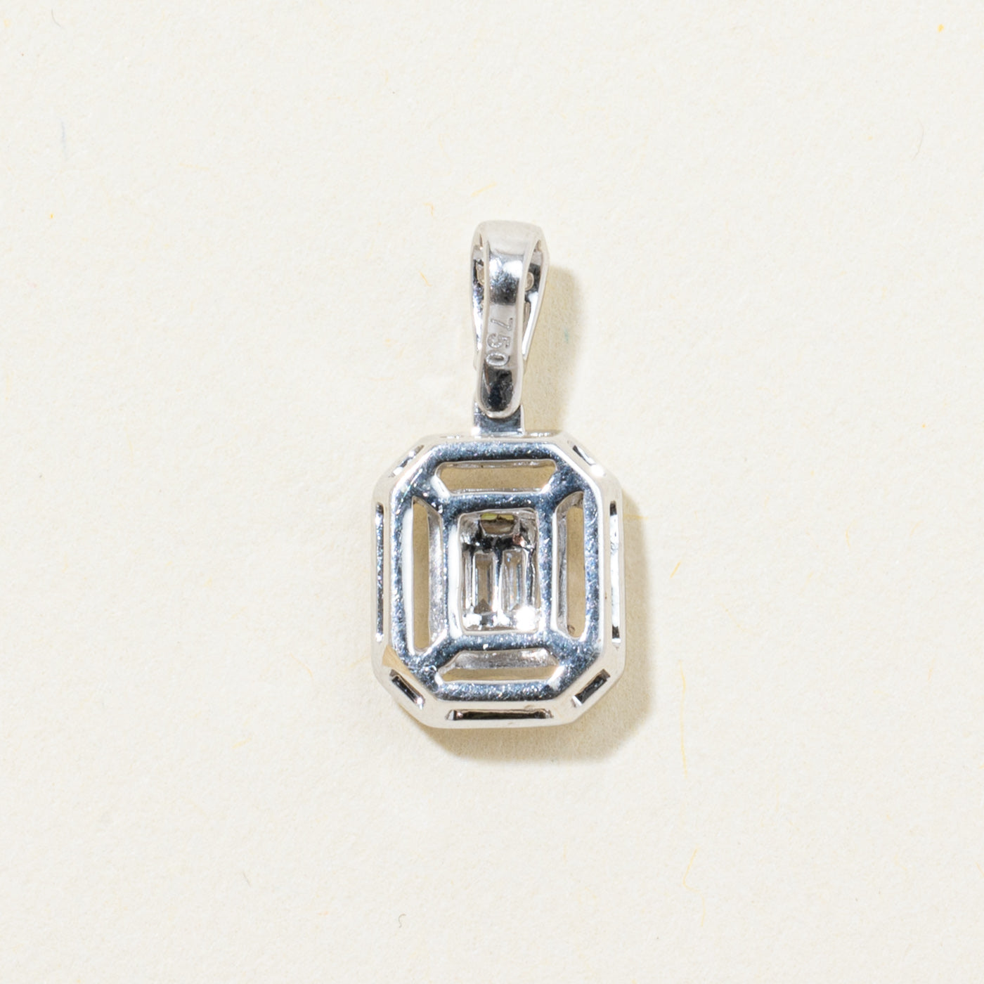18k Baguette Cut Diamond Halo Pendant | 0.25ctw
