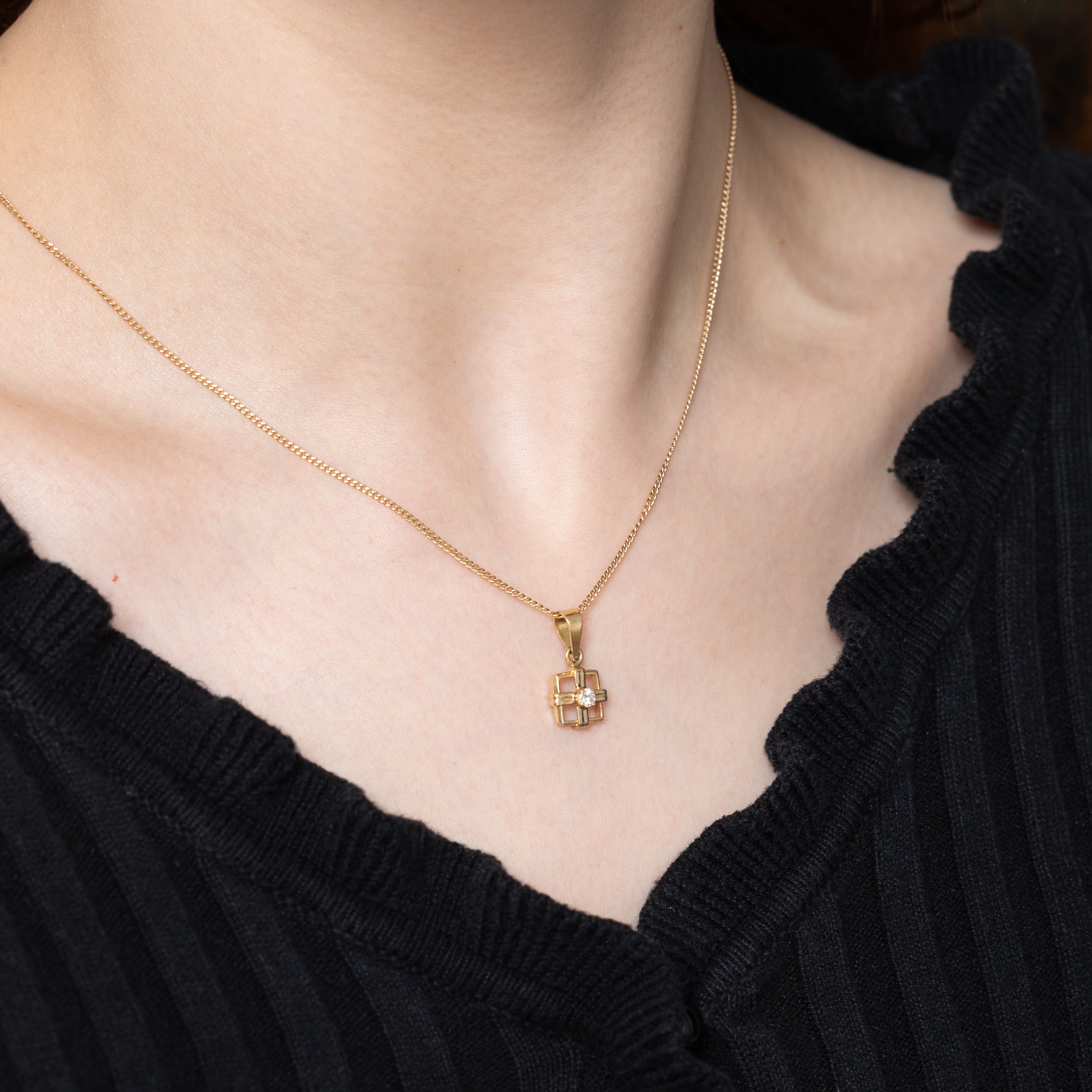 18k Diamond Openwork Square Pendant | 0.08ct