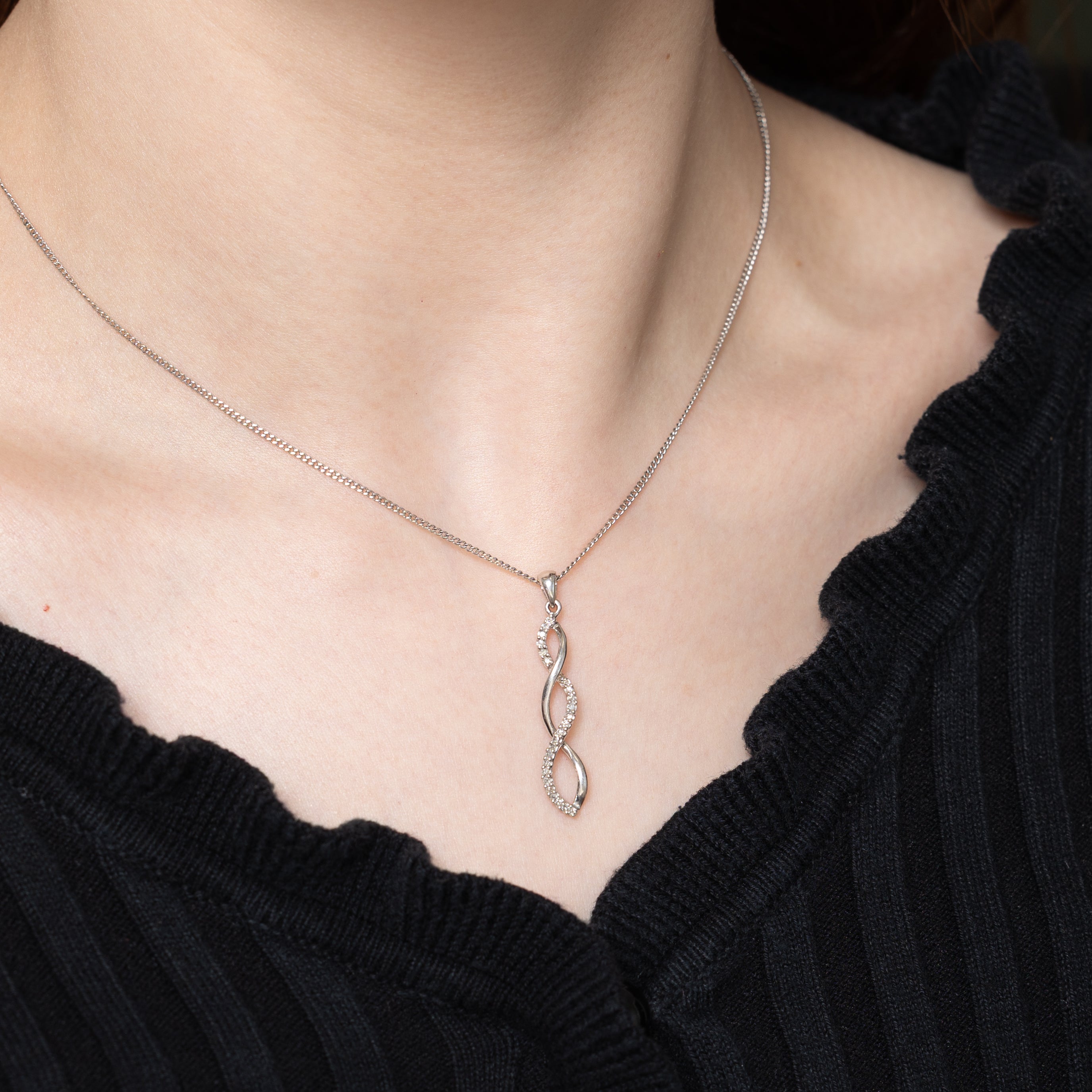 Diamond Twisted Drop Pendant | 0.12ctw