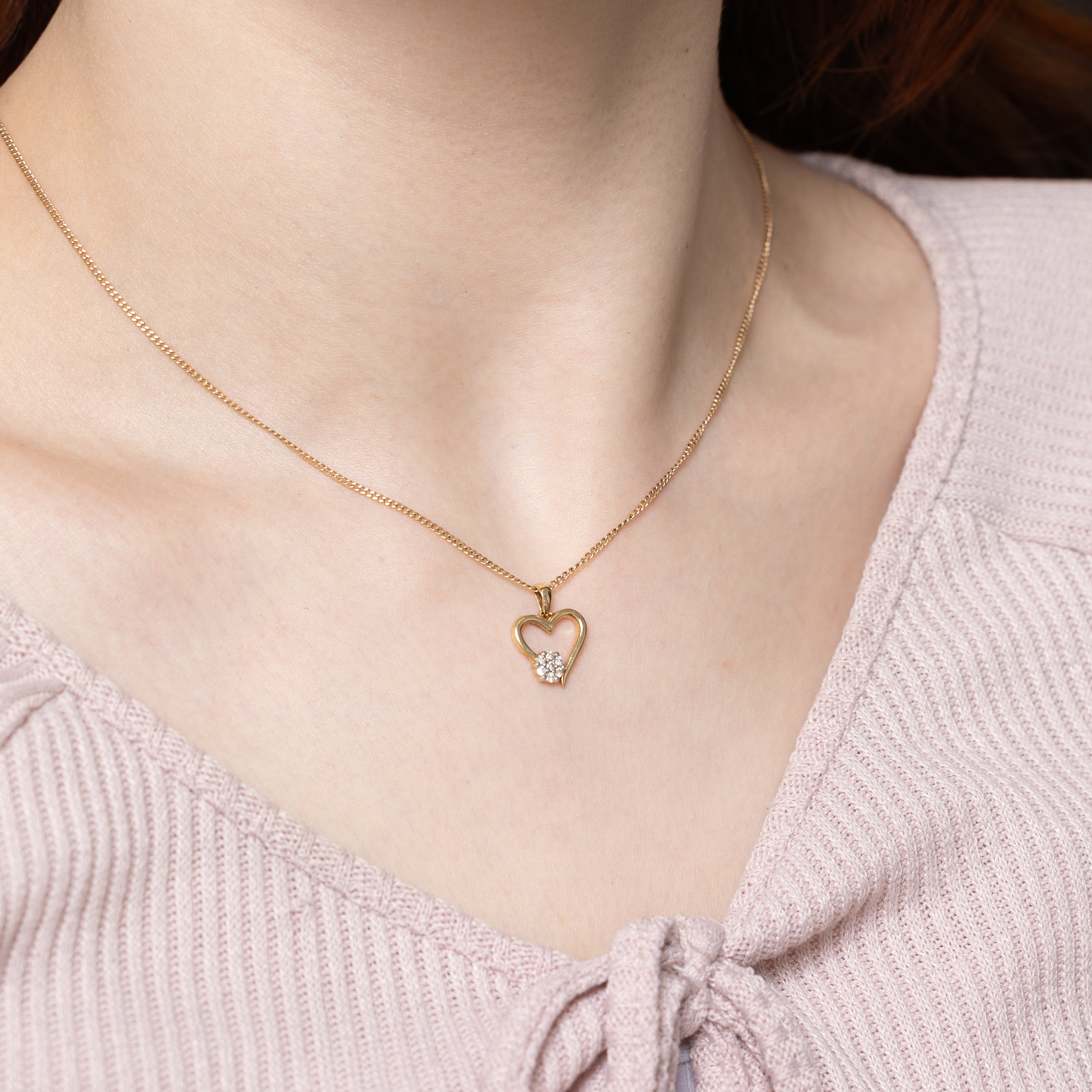 Diamond Cluster Open Heart Pendant | 0.08ctw