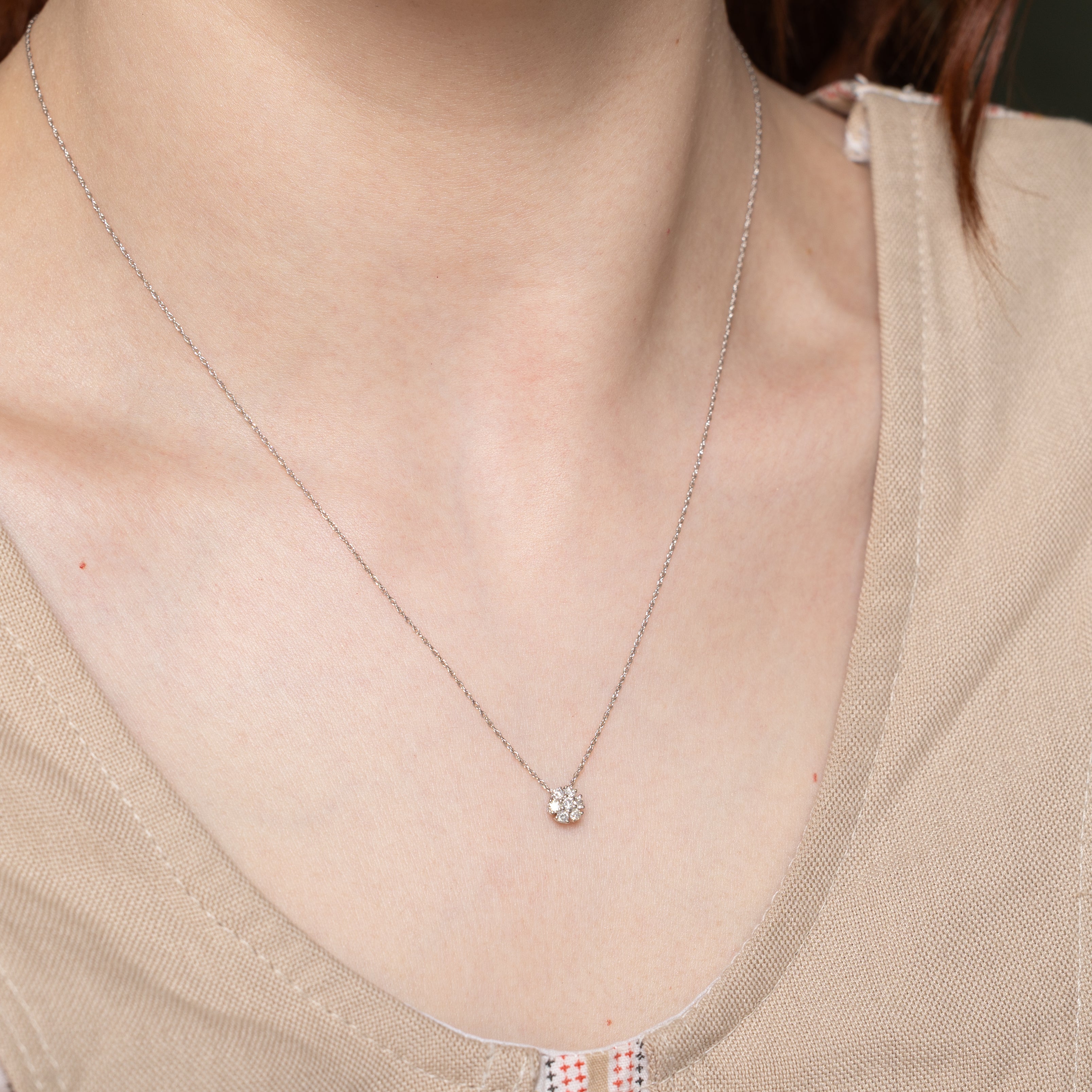 Collier pendentif serti de diamants ronds | 0,18 ct | 45,7 cm