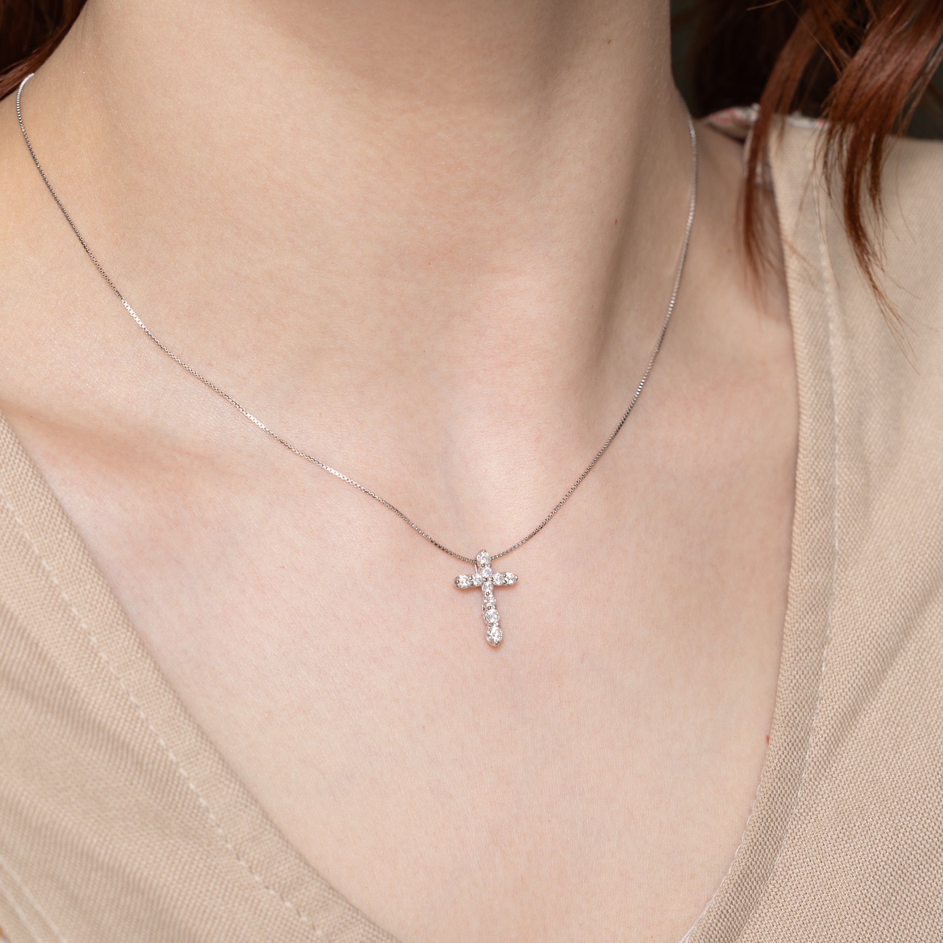 18k Pave Set Diamond Cross Pendant Necklace | 0.50ctw | 15"