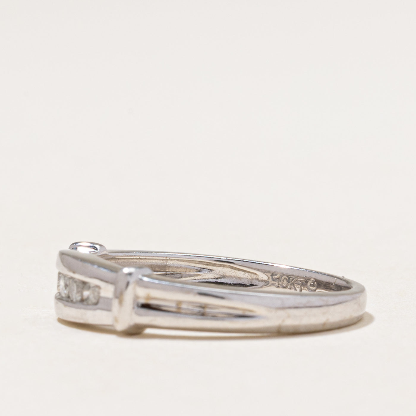 Five Stone Diamond Grooved Ring | 0.09ctw | SZ 6.5