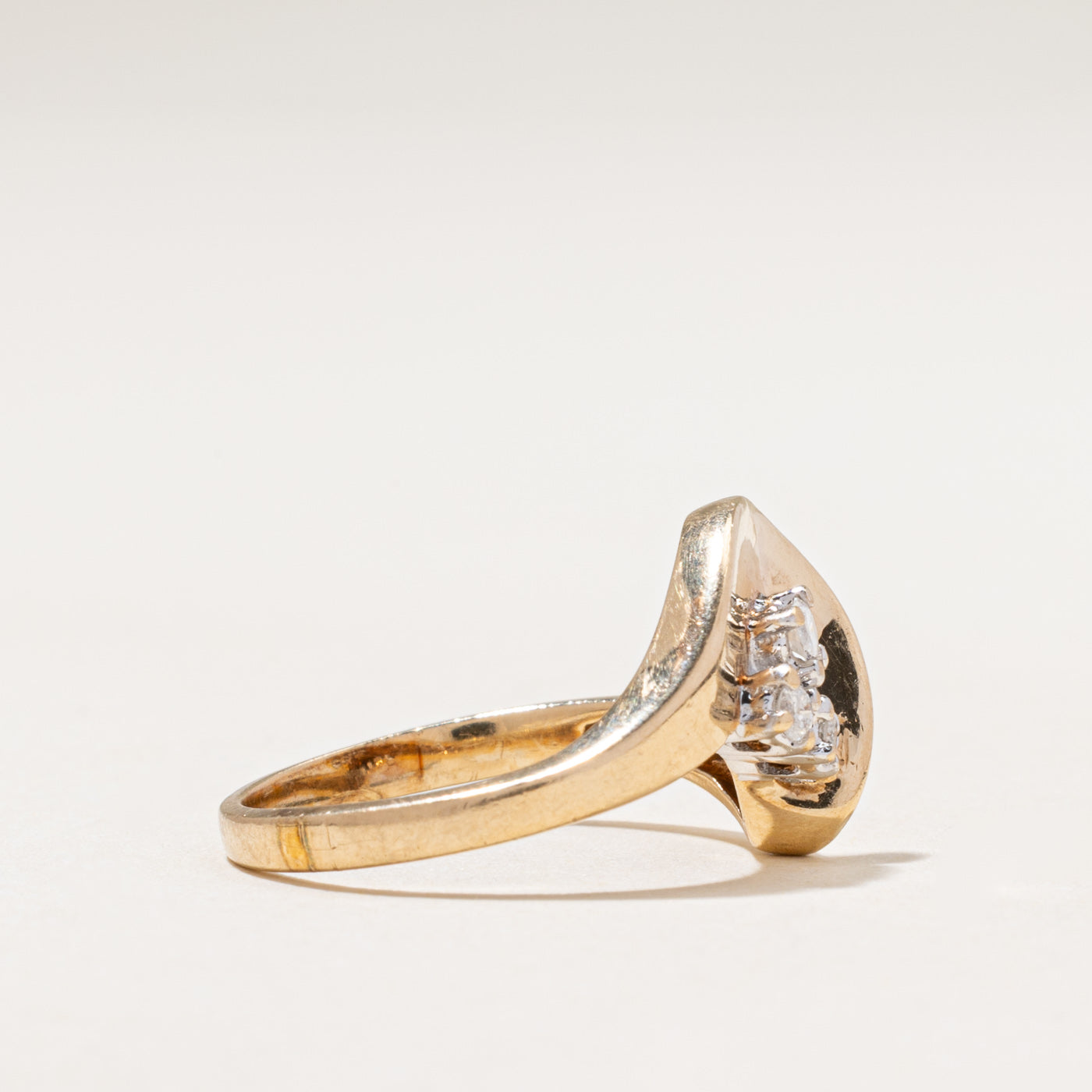 Three Stone Diamond Abstract Cocktail Ring | 0.10ctw | SZ 6.5