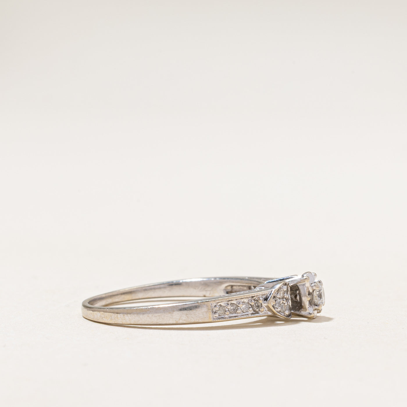 White Gold Illusion Set Diamond Ring | 0.20ctw | SZ 9