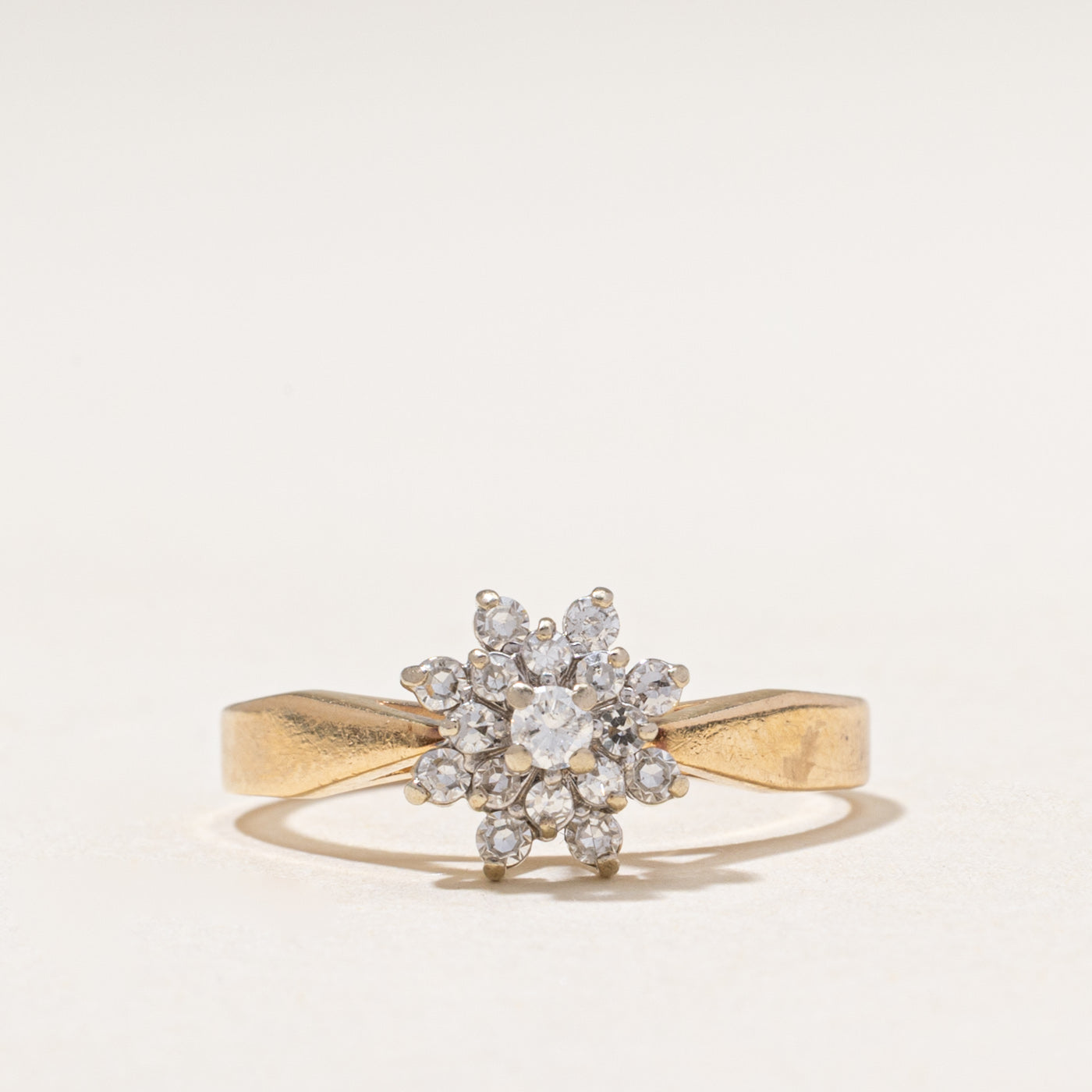 Diamond Cluster Petal Ring | 0.25ctw | SZ 5