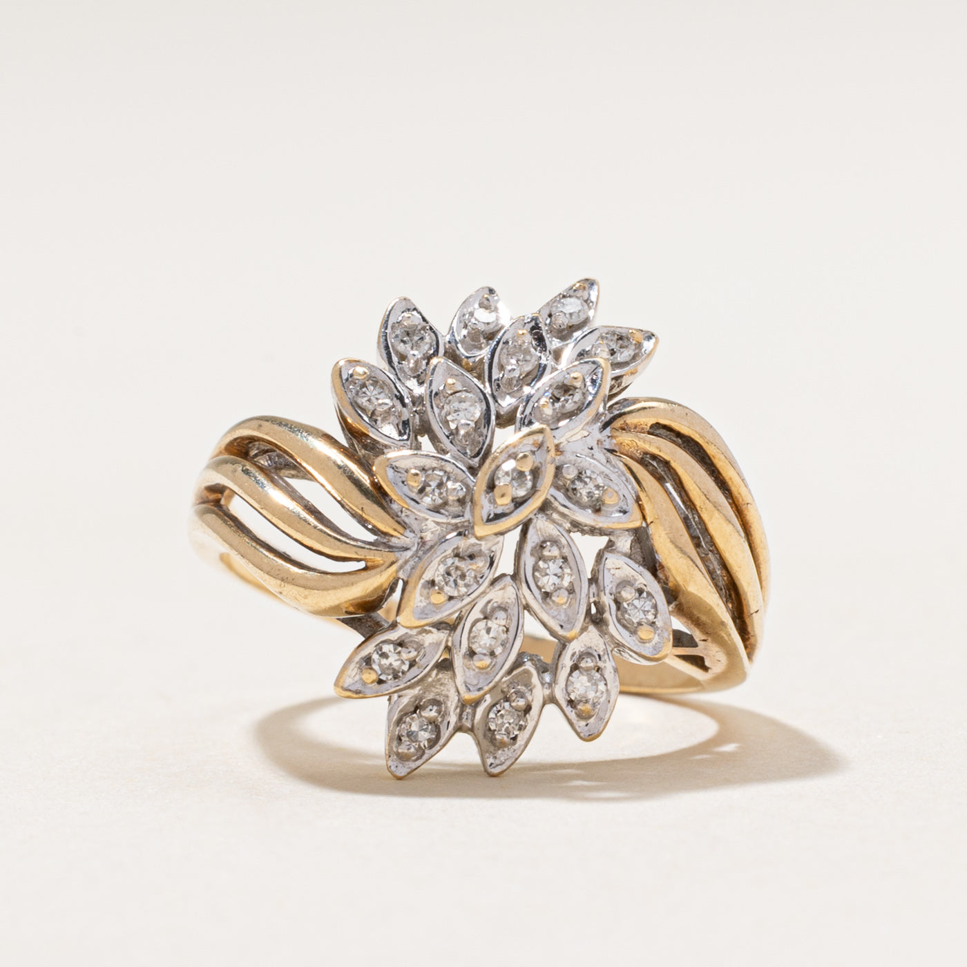 Diamond Cluster Grooved Cocktail Ring | 0.17ctw | SZ 6.5