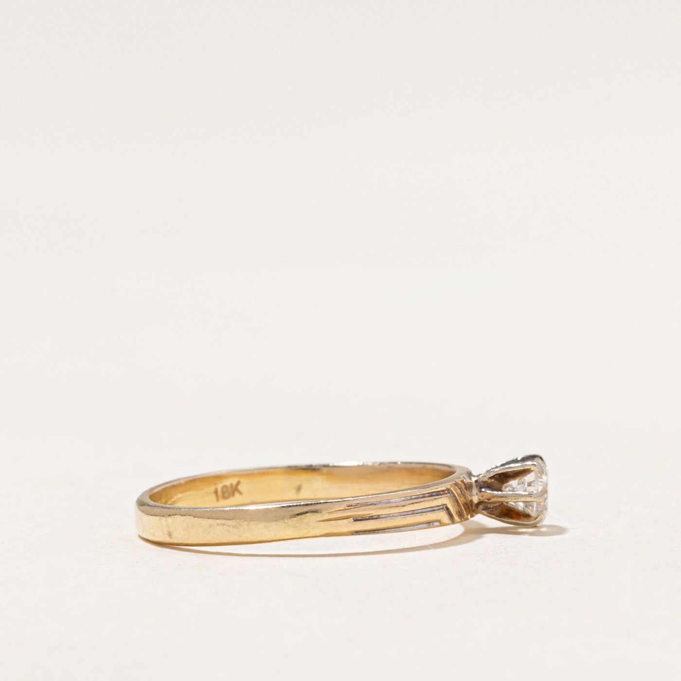 18k Solitaire Diamond Grooved Ring | 0.26ct | SZ 7.5