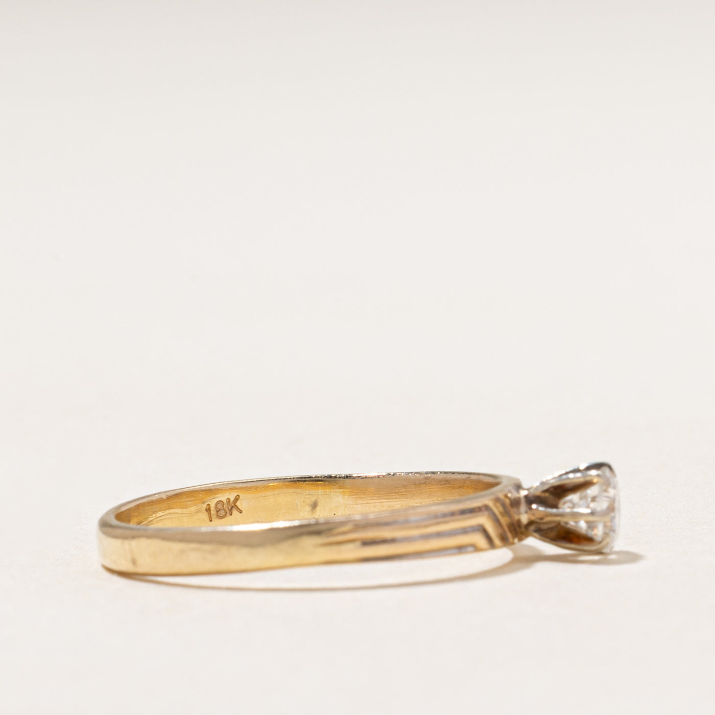 18k Solitaire Diamond Grooved Ring | 0.26ct | SZ 7.5