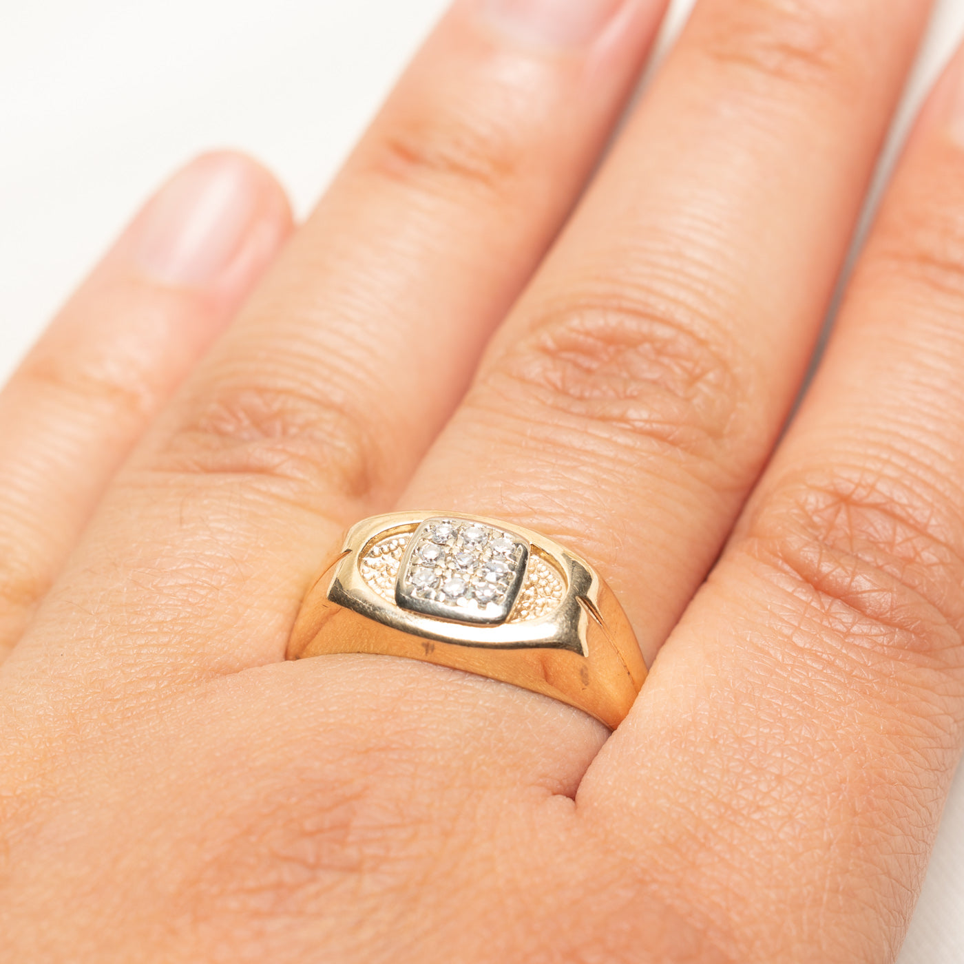 Diamond Grid Textured Signet Ring | 0.18ctw | SZ 13.5