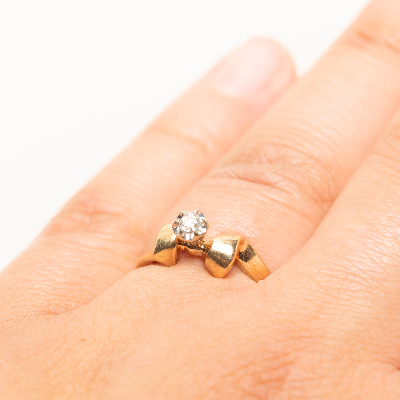 Illusion Set Diamond Bow Ring | 0.05ct | SZ 6