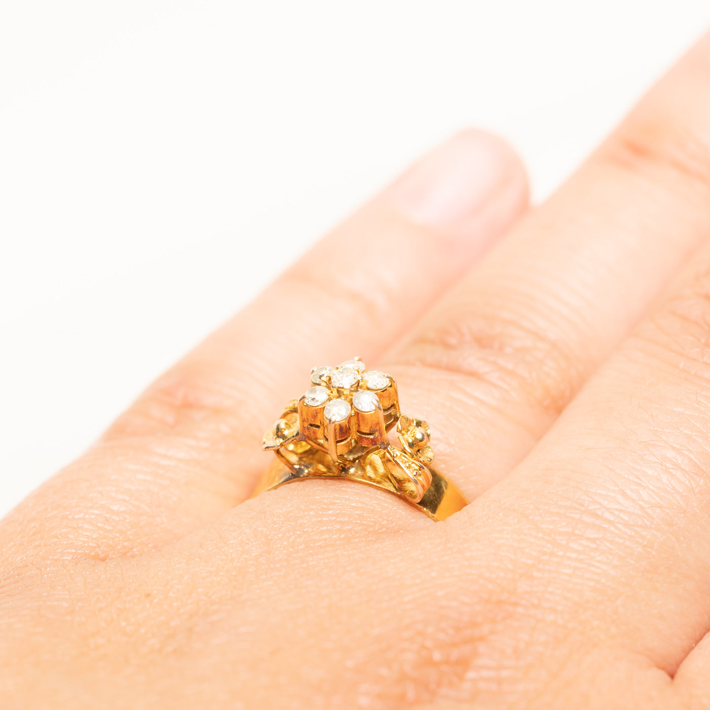 Diamond Petal Cluster Floral Ring | 0.19ctw | SZ 7.5