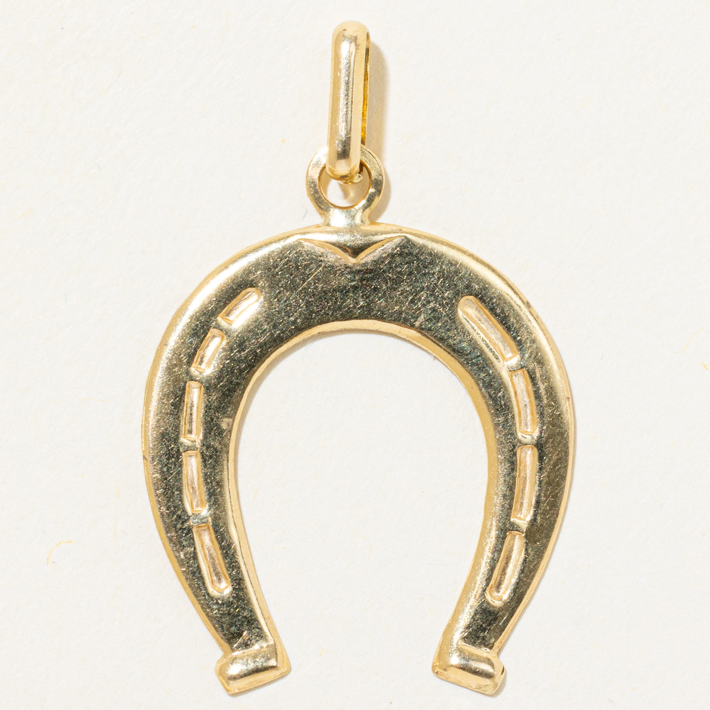 18k Yellow Gold Horseshoe Pendant