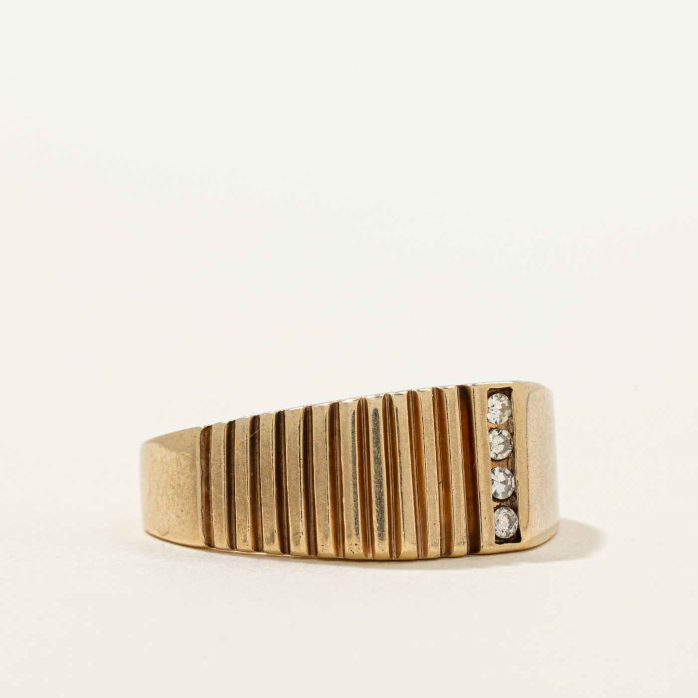 Channel Set Diamond Fluted Ring | 0.06ctw | SZ 10