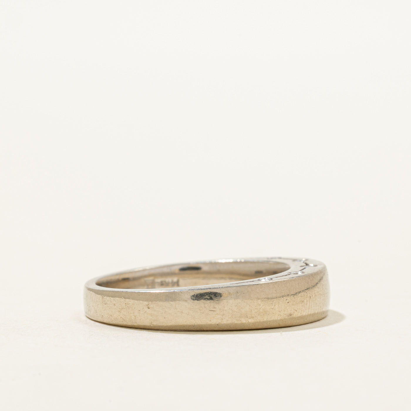 Flush Set Hidden Diamond Ring | 0.10ctw | SZ 8