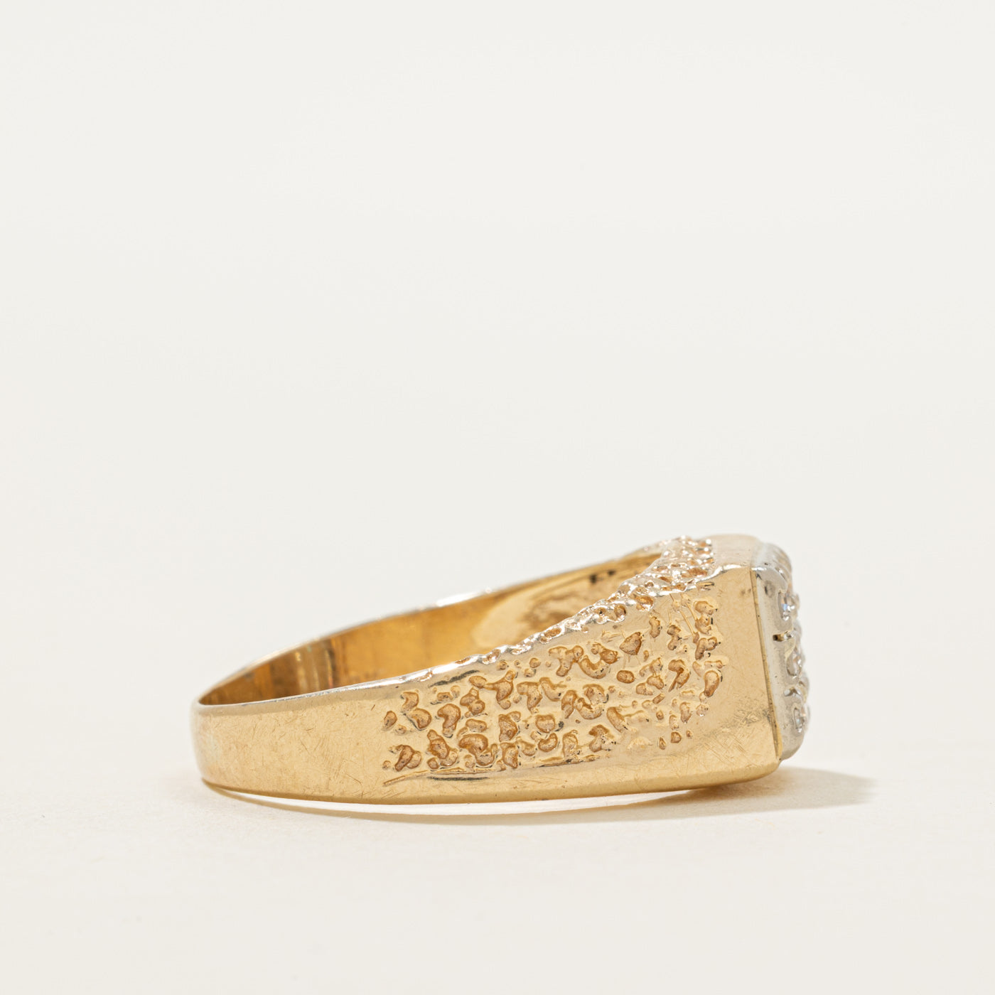 Diamond Grid Textured Signet Ring | 0.20ctw | SZ 11