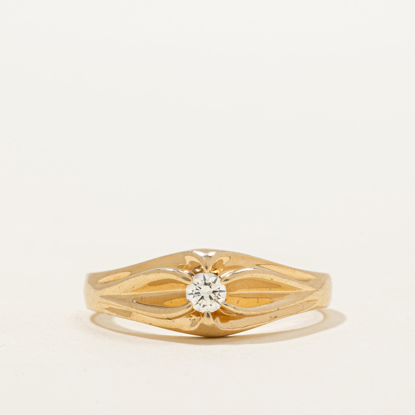 Belcher Set Solitaire Diamond Dome Ring | 0.14ct | SZ 9.75